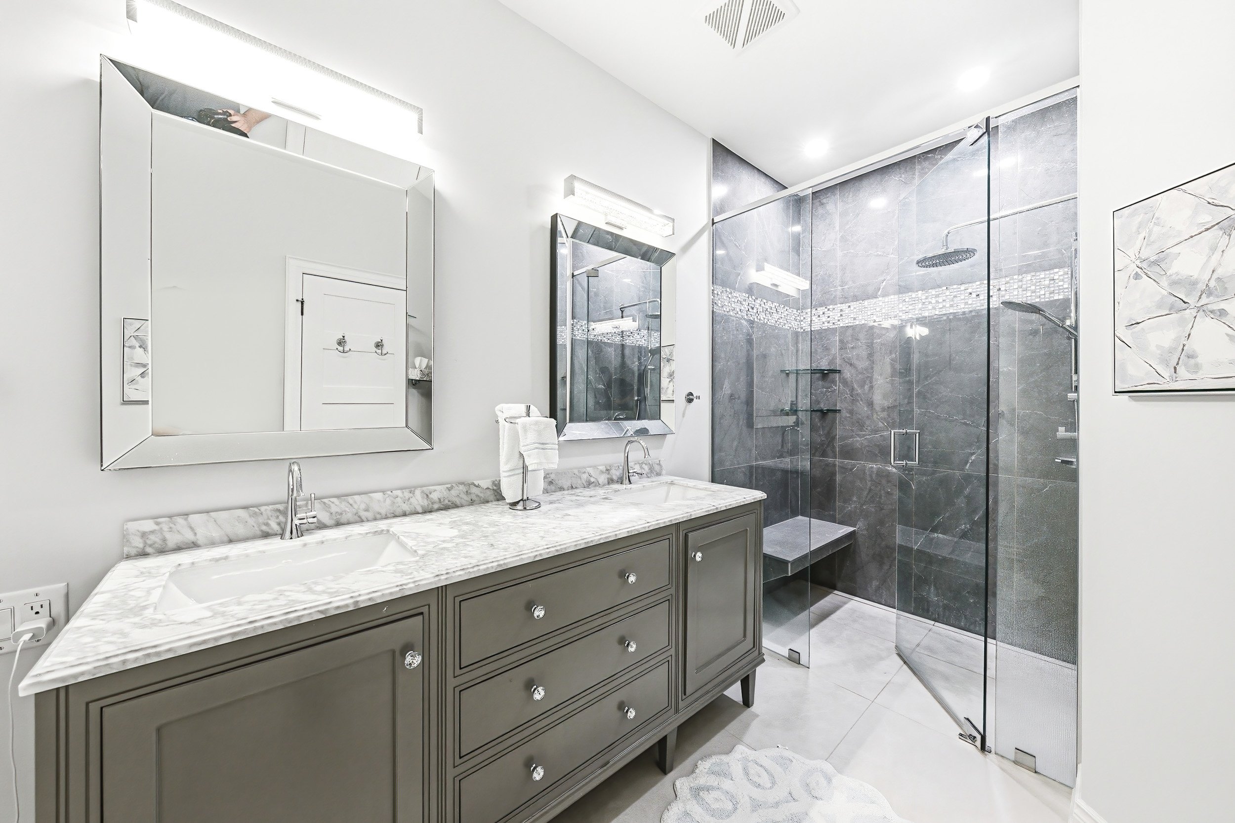 21 - 4220 Sarazen DR Unit 7, Burlington.jpg