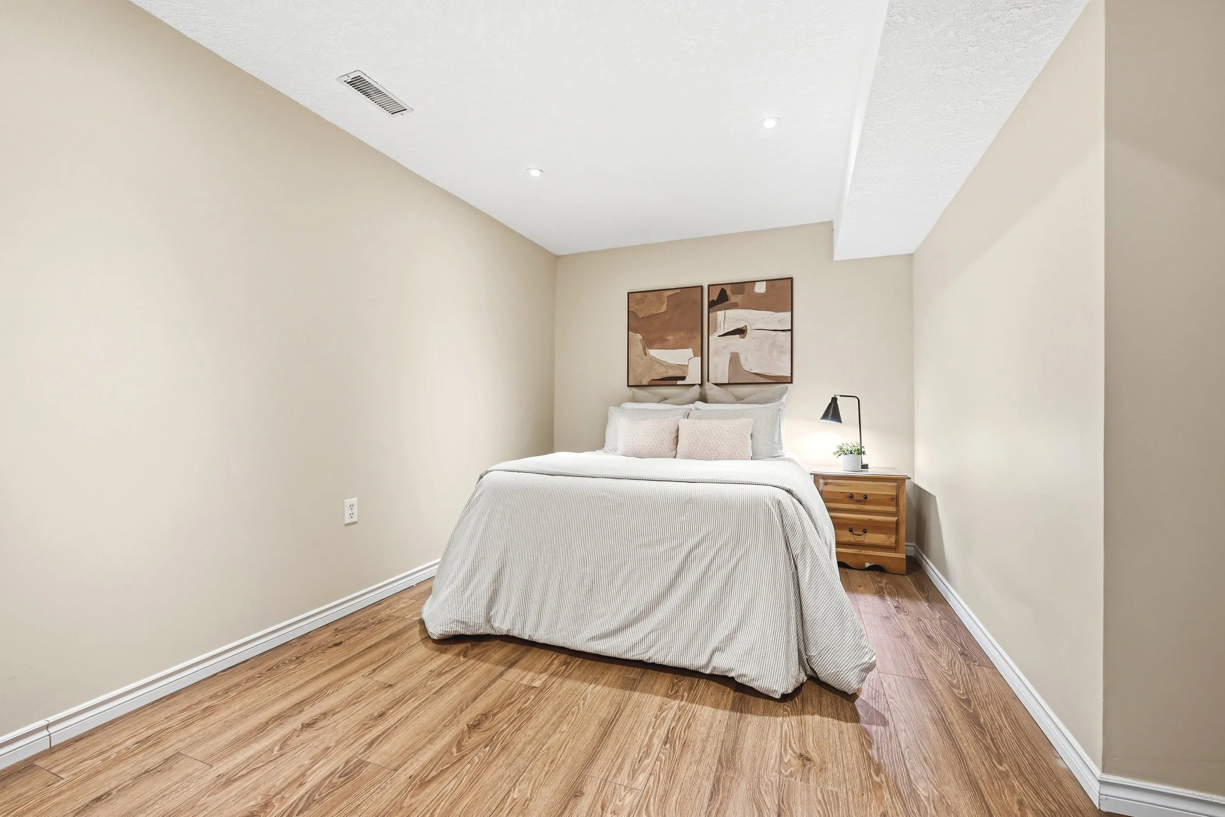 39 - 11 Gaw Cres, Guelph.jpg