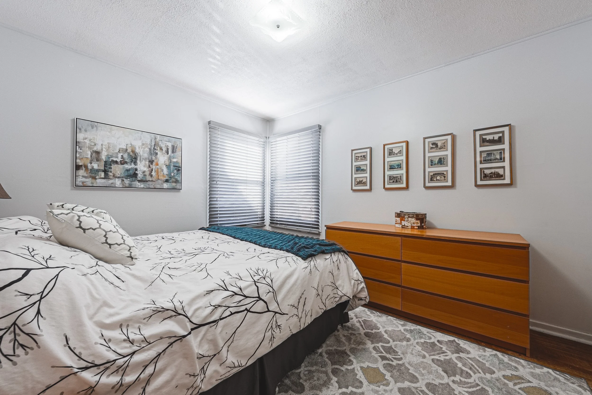 10 - 28 Munn St, Hamilton.jpg