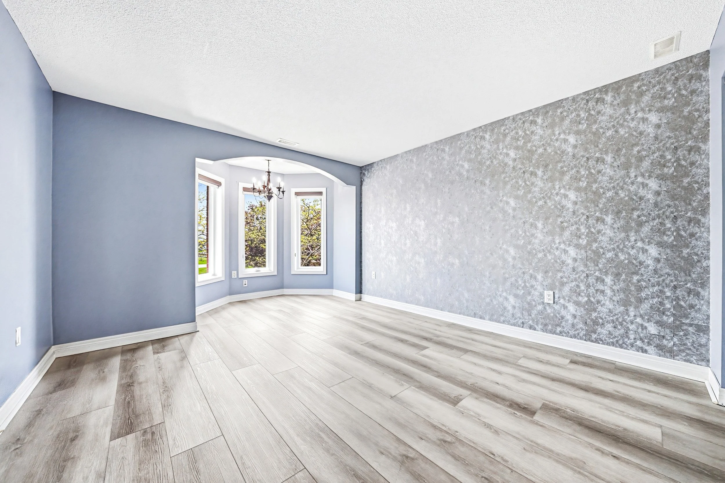 16 - 515 N Service Rd #22, Stoney Creek.jpg