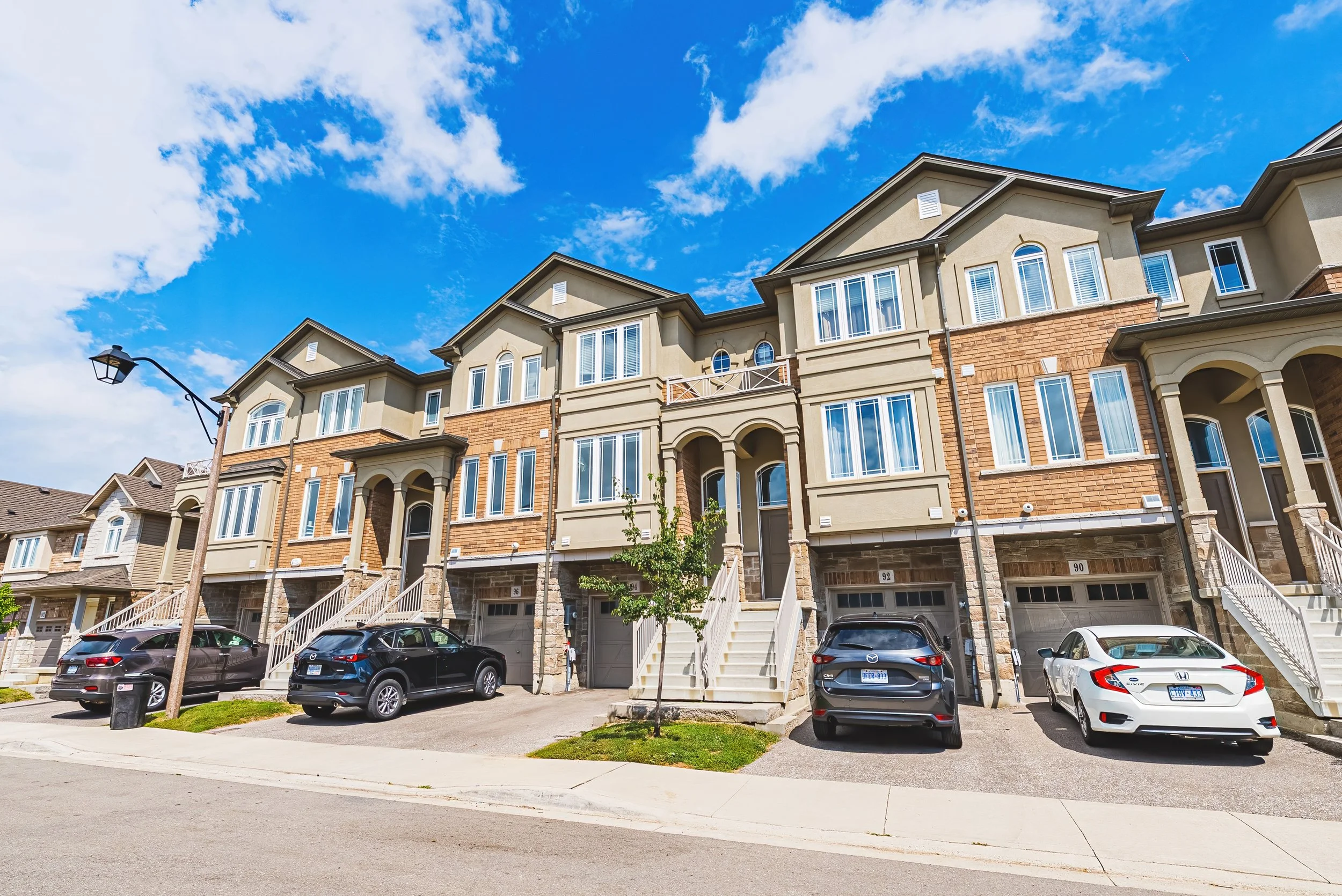 4 - 94 Laguna Village Cres, Hamilton.jpg