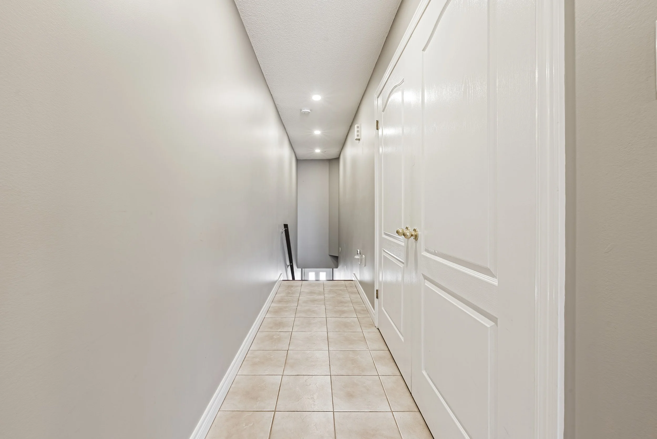 22 - 2 Harbour Dr #14, Stoney Creek.jpg