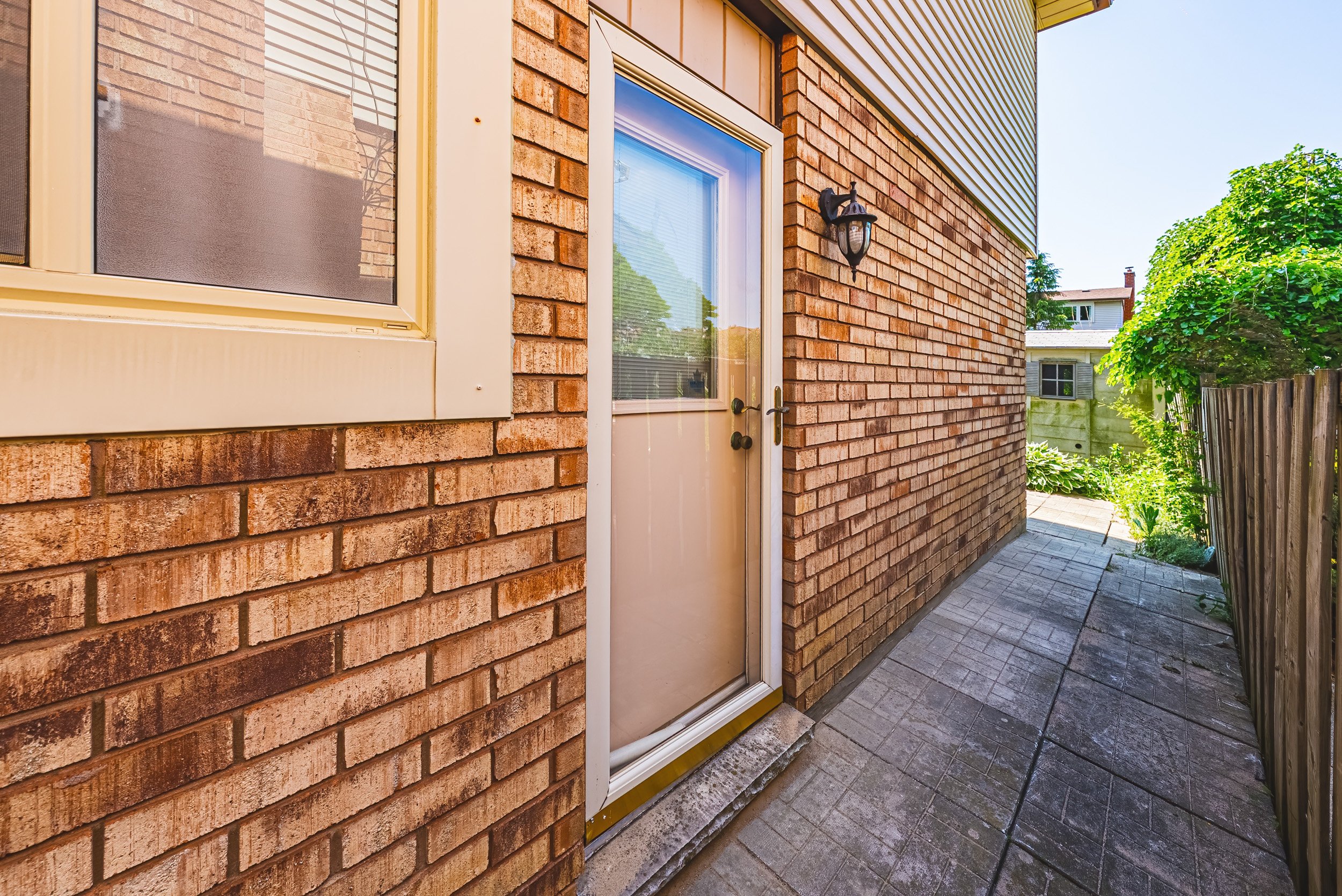 39 - 565 Stone Church Rd W, Hamilton.jpg