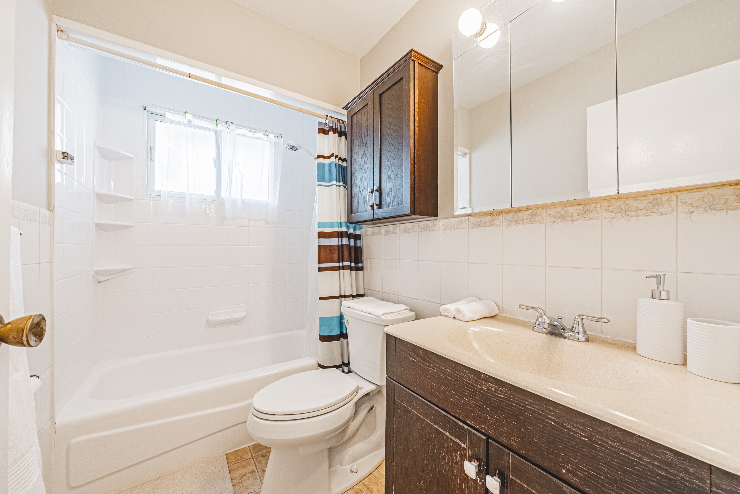 11 - 306 Victoria Rd, Guelph.jpg