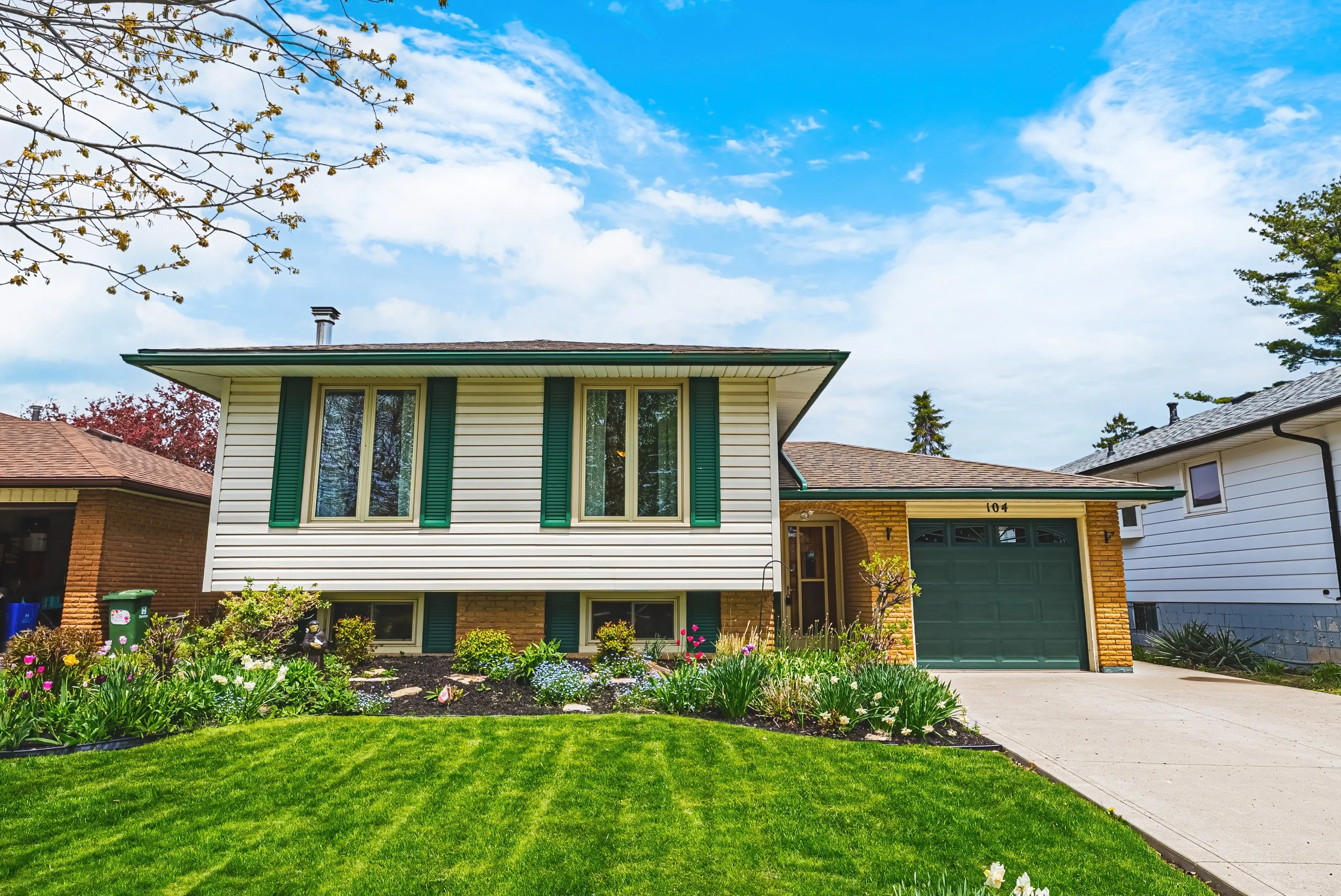 3 - 104 Gardiner Dr, Hamilton.jpg