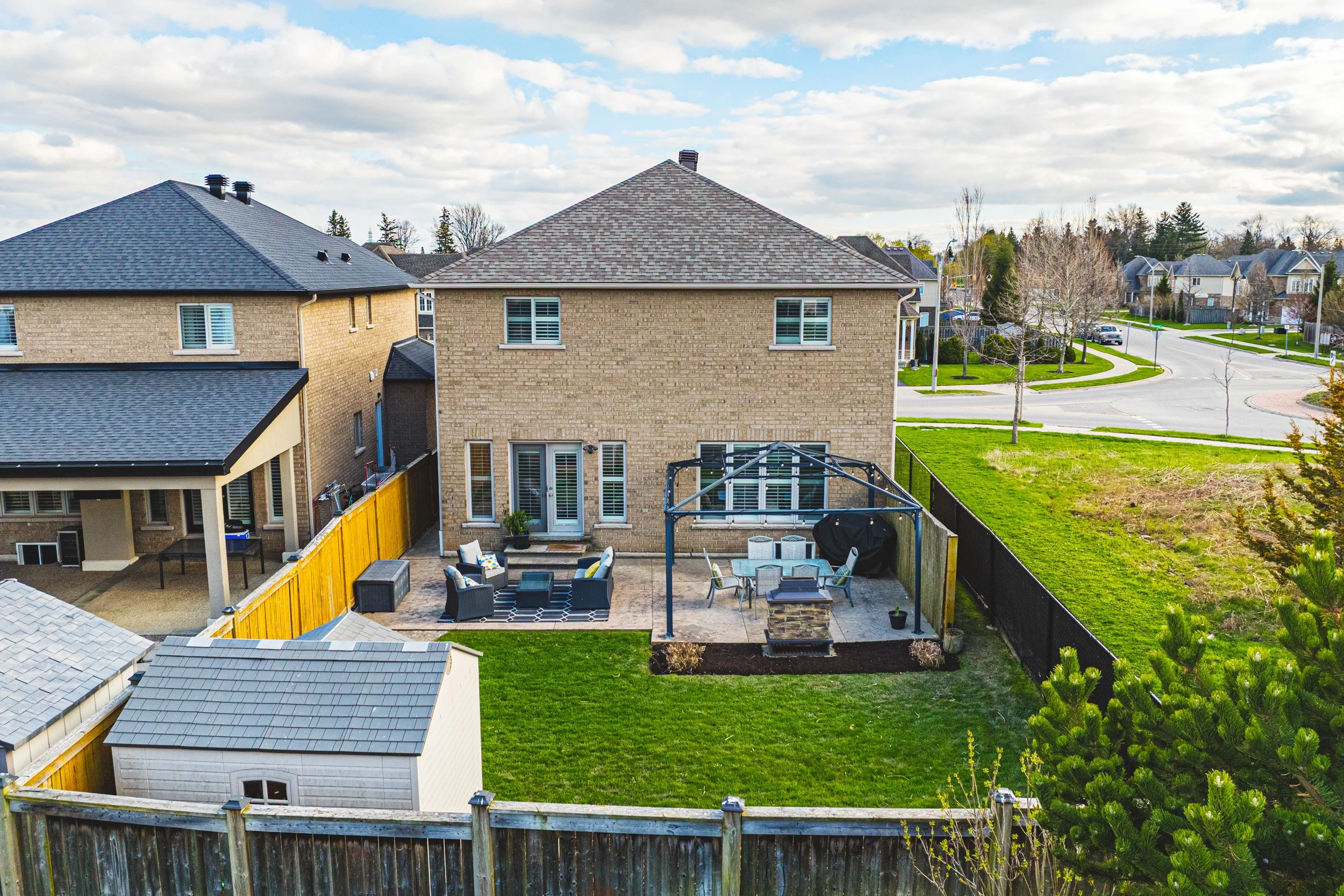 54 - 419 Dicenzo Dr, Hamilton.jpg