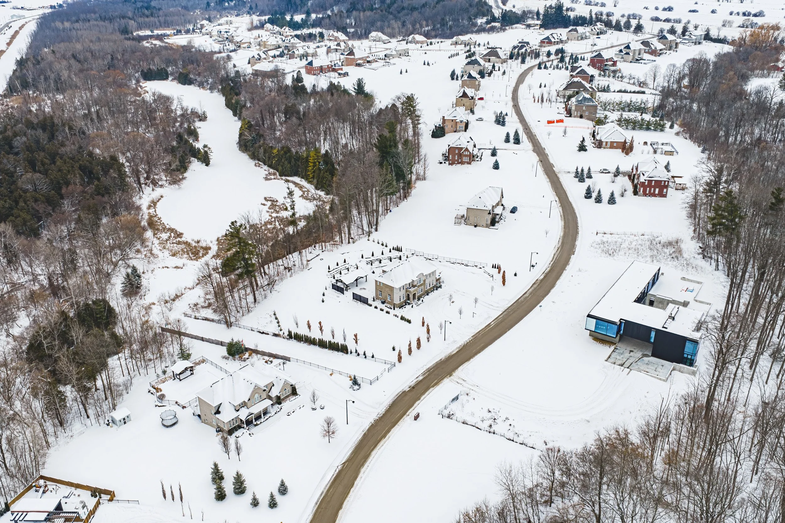 80 - 197 Nottingham Forest Rd, Bradford.jpg