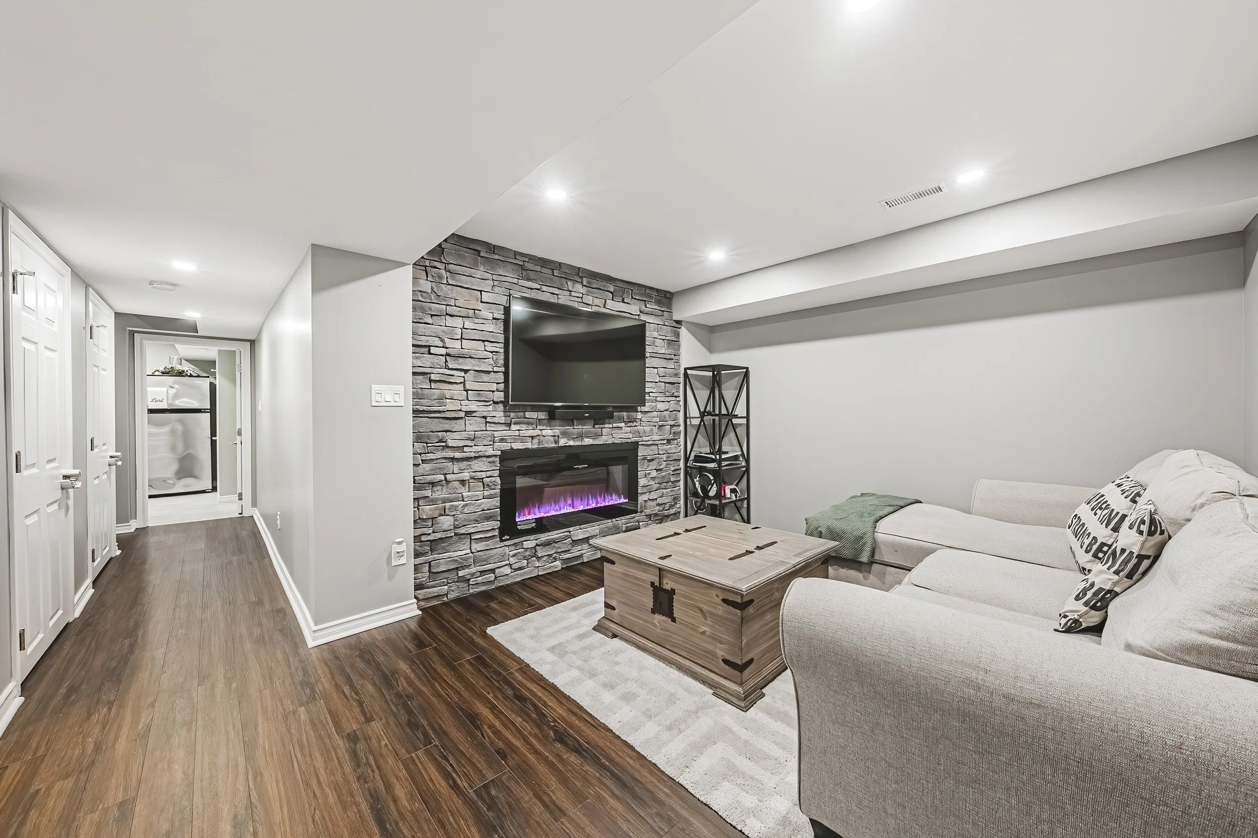 35 - 142 Bradley Ave, Binbrook.jpg