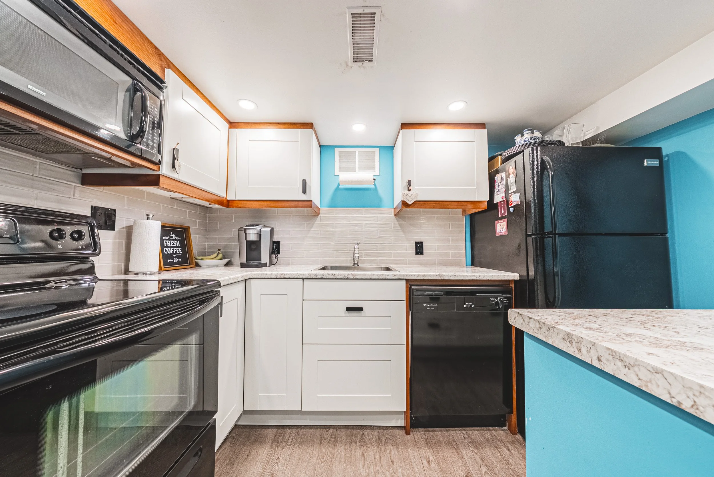 21 - 242 East 43rd St, Hamilton.jpg