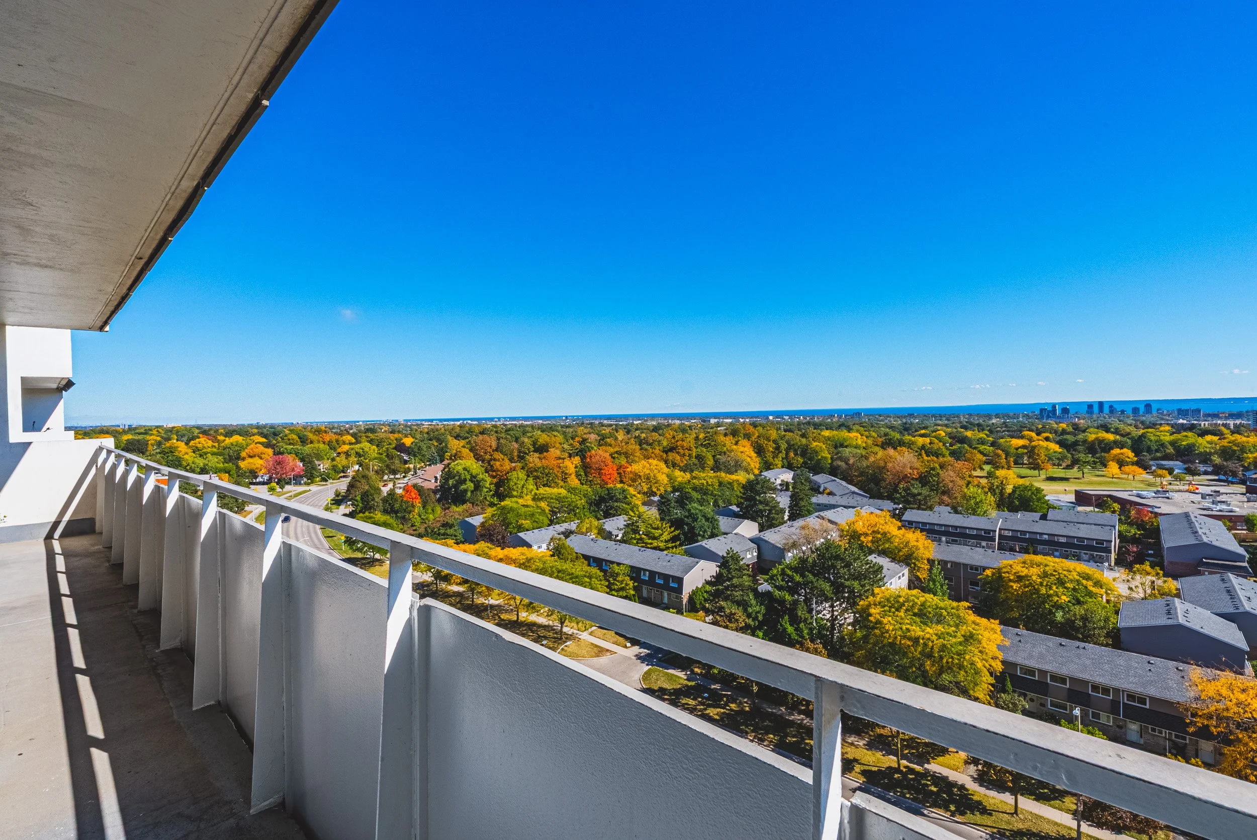 31 - 2055 Upper Middle Rd #1105, Burlington.jpg