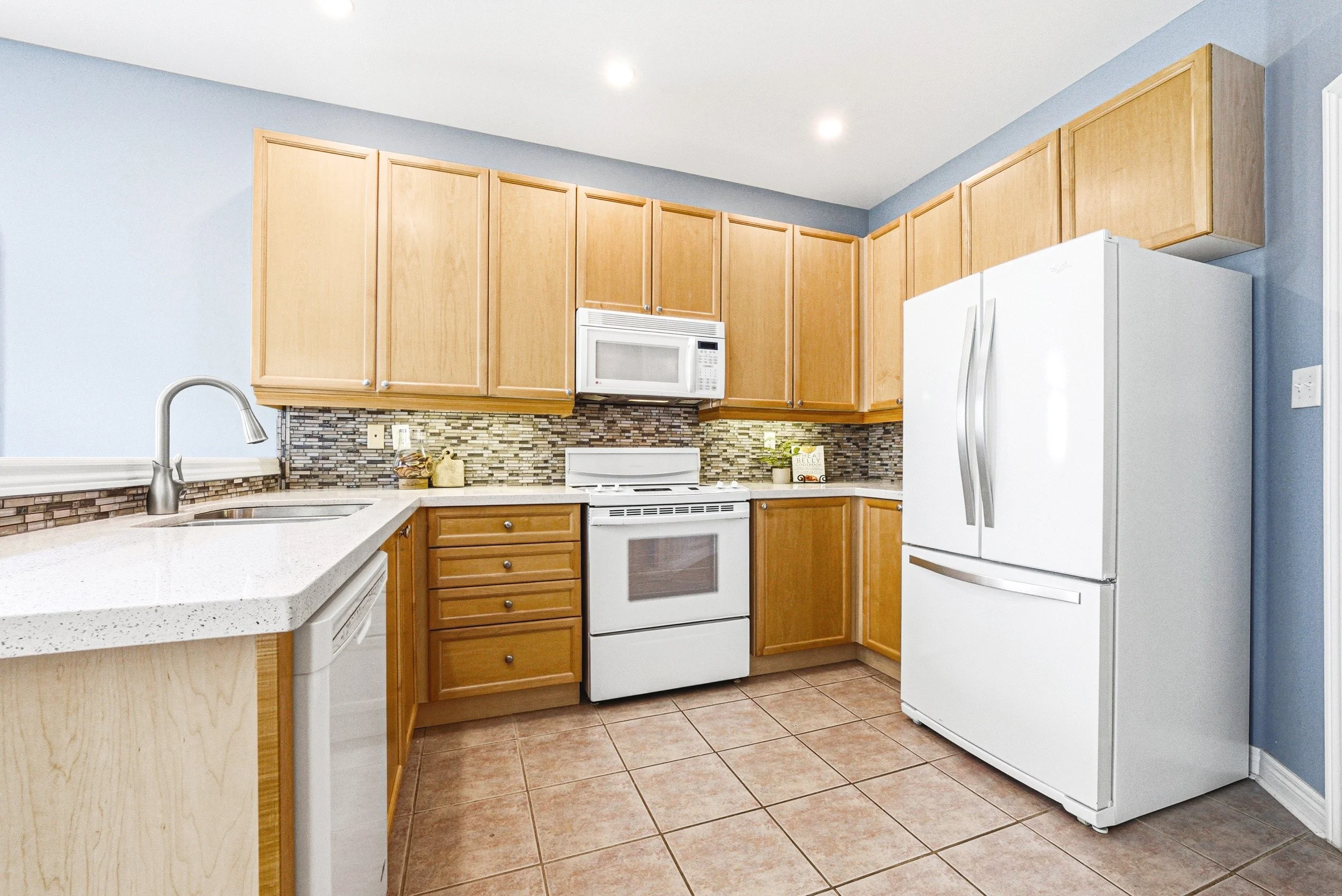 11 - 16 Sunridge St, Brampton.jpg
