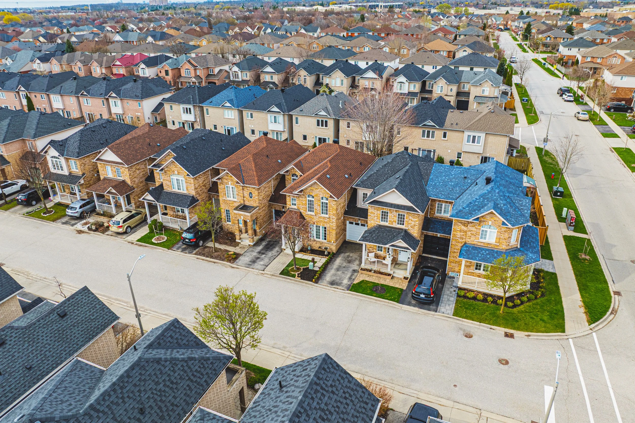 34 - 2412 Curtis Rd, Burlington.jpg