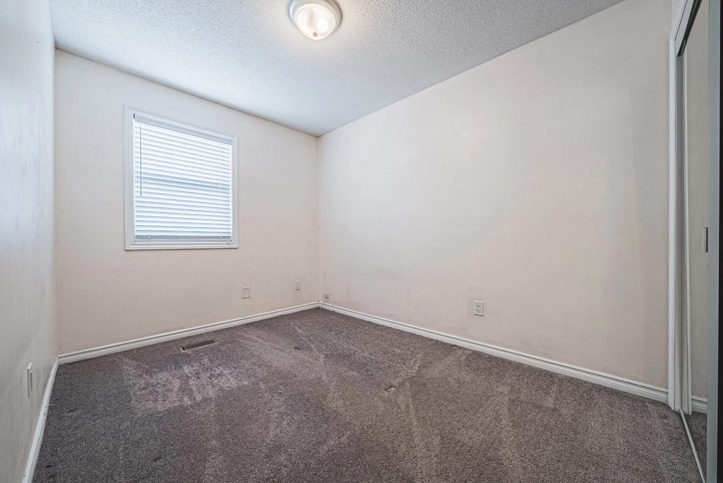 22-5 Michelle Court, Kitchener.jpg