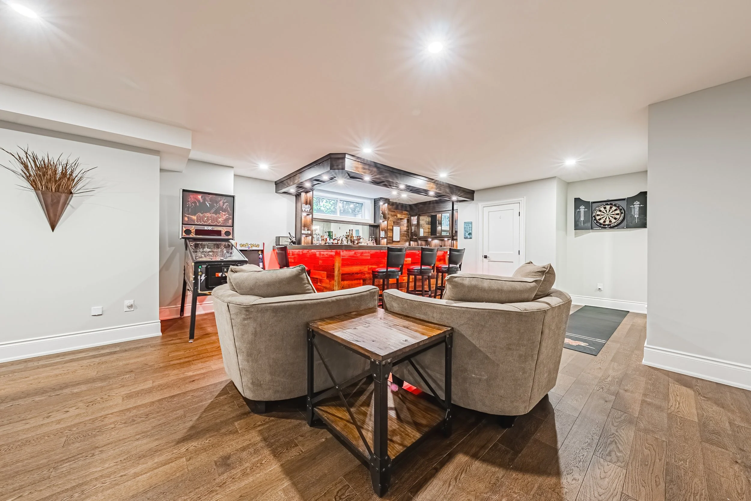 52 - 4369 Lakeshore Rd, Burlington.jpg