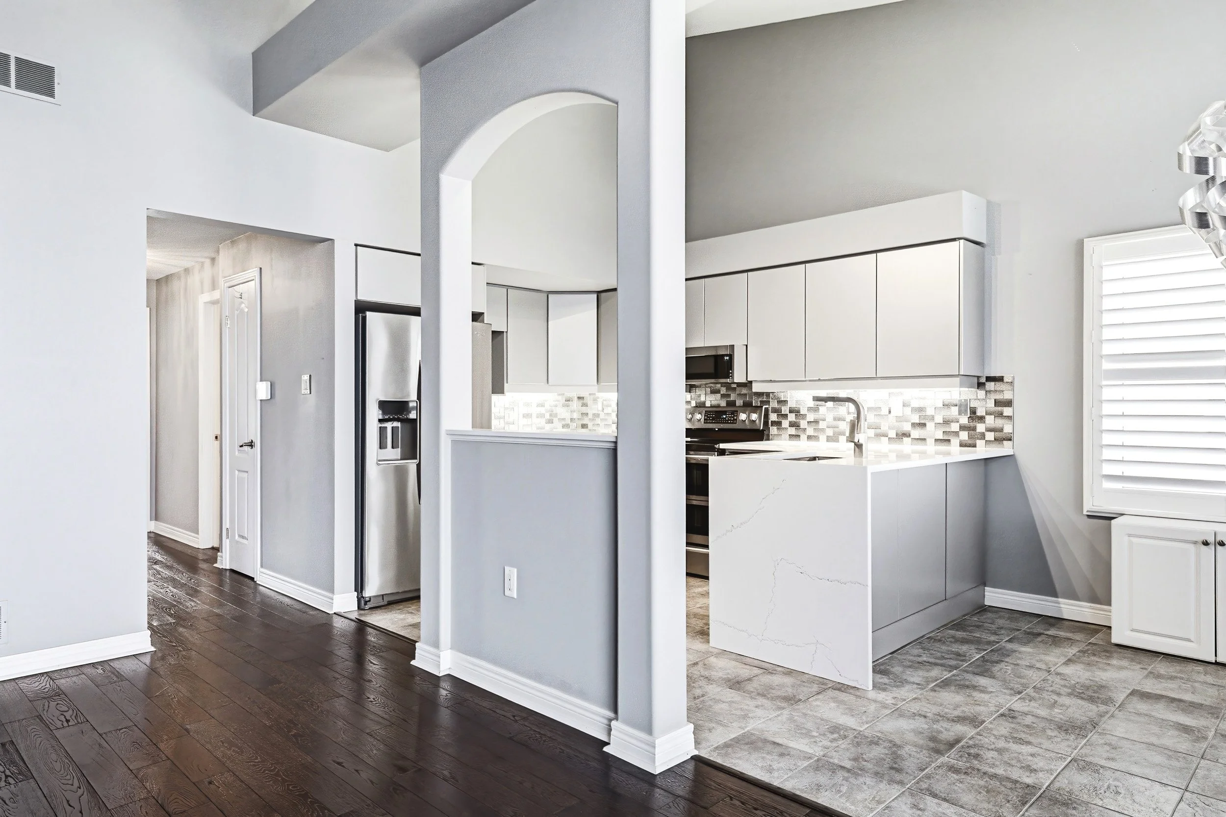 11 - 515 N Service Rd #22, Stoney Creek.jpg