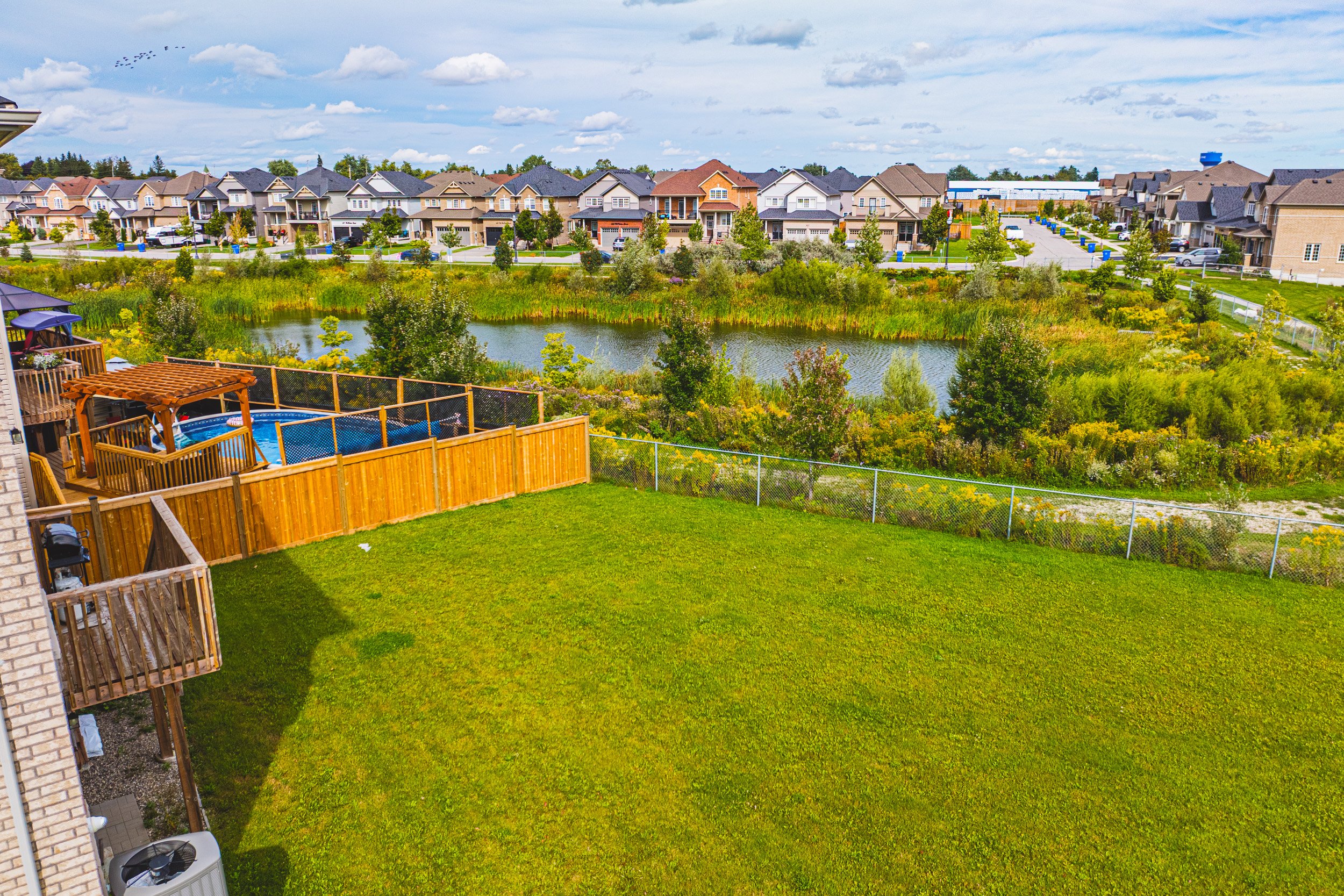 54 - 733 Gilmour Cres, Shelburne.jpg