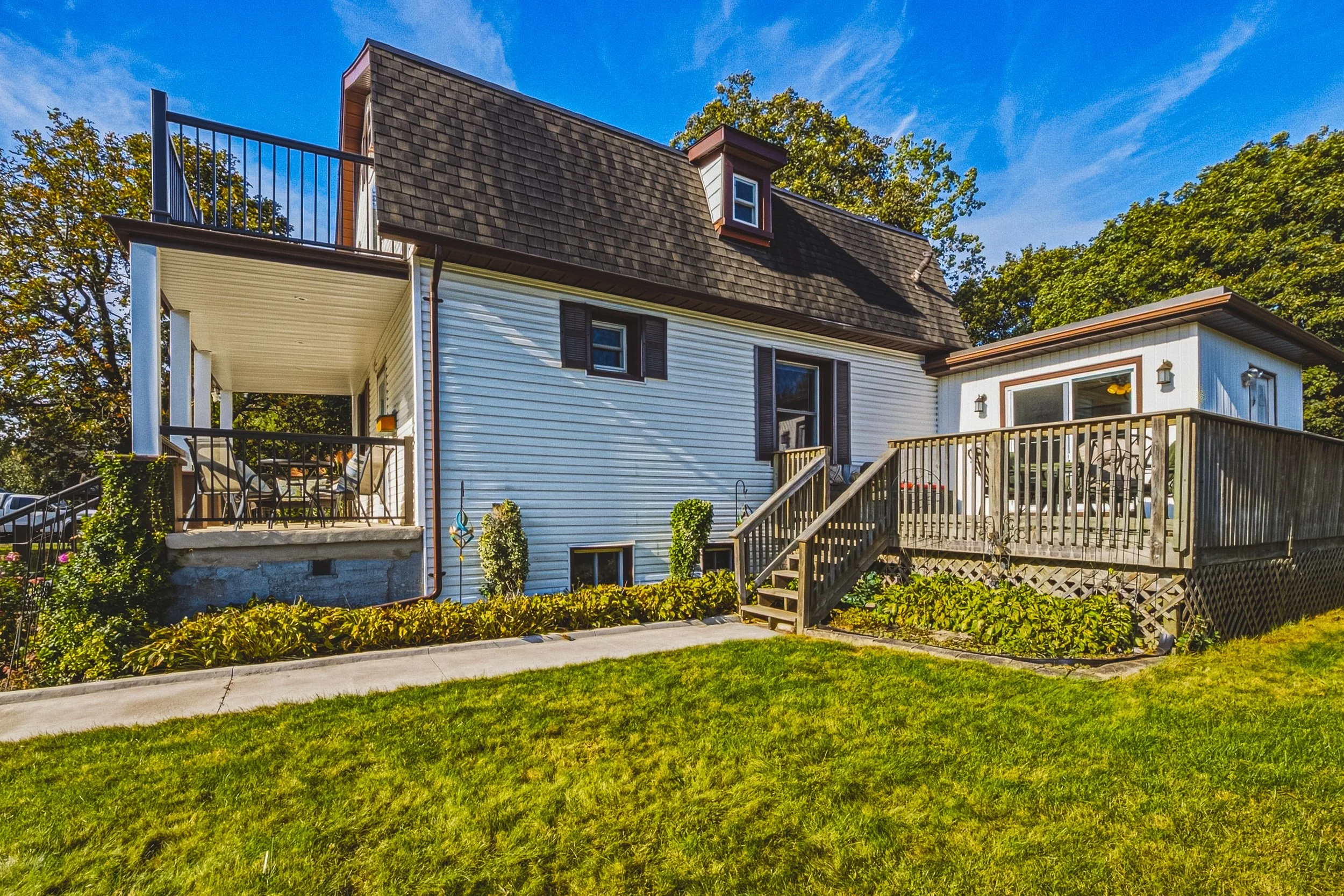 4 - 950 Hamilton St, Cambridge.jpg