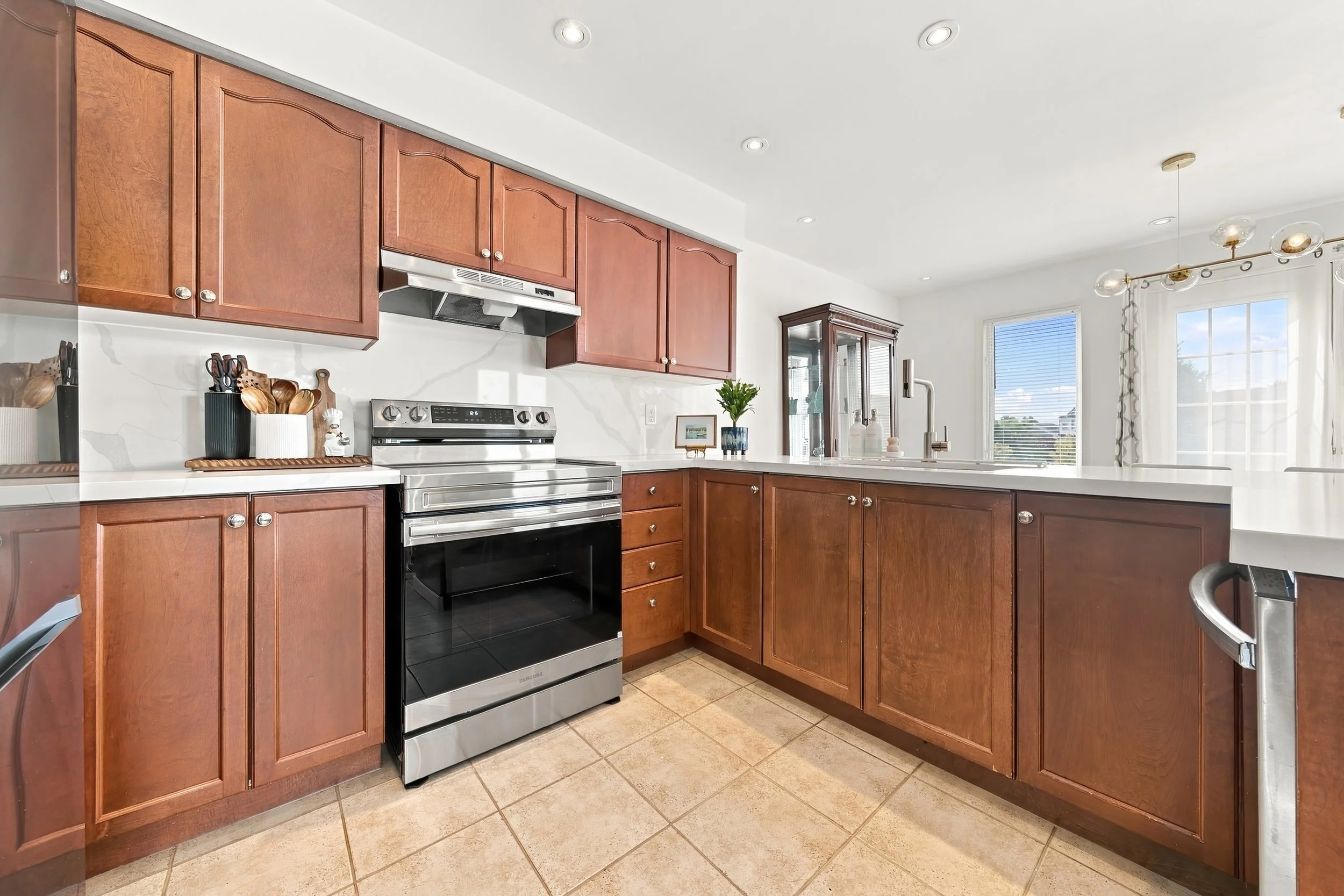14 - 2239 Prescott Pl, Burlington.jpg