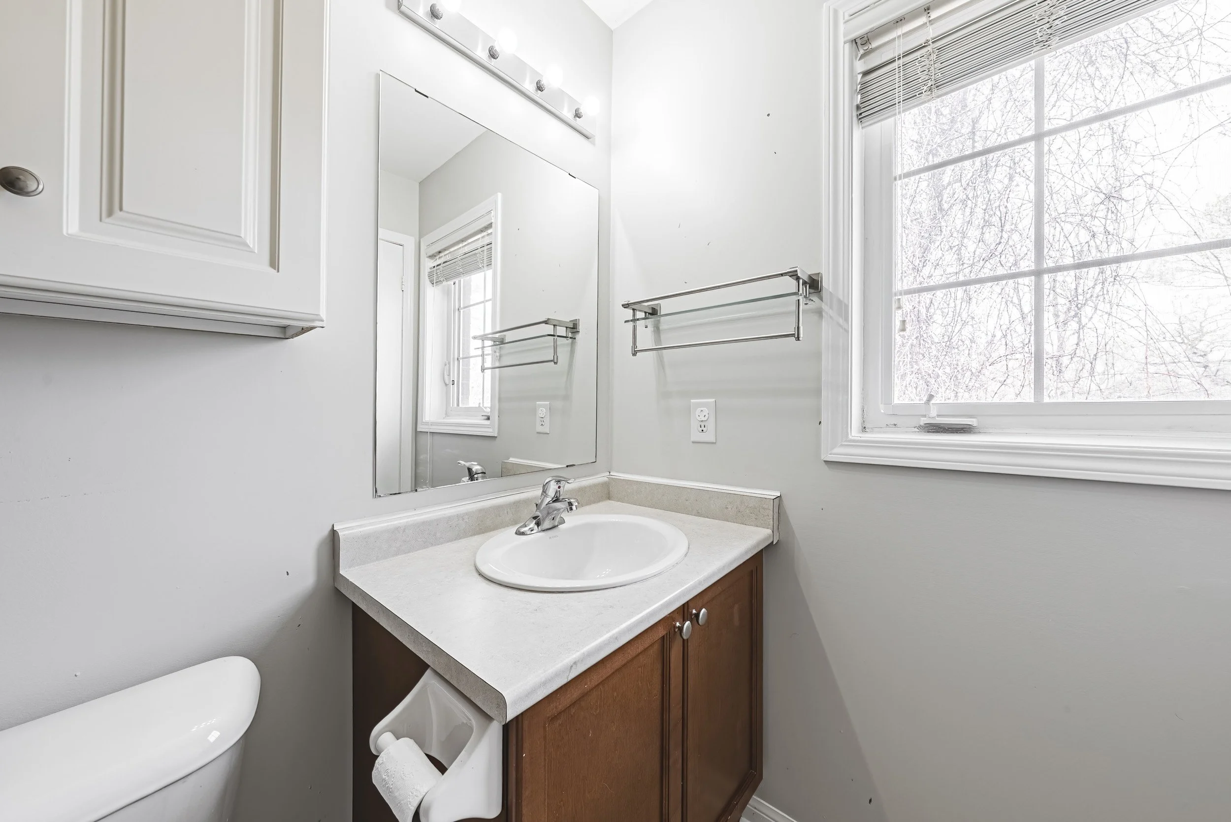 27 - 470 Beach Blvd #8, Hamilton.jpg