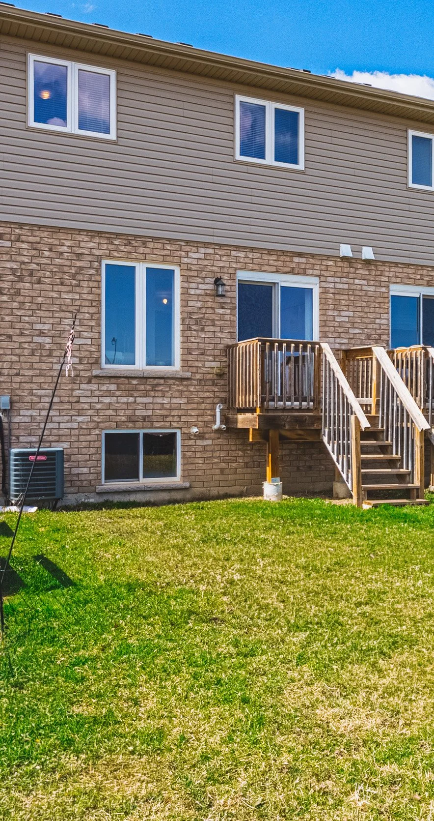 38 - 28 Bonhill EXT RE.jpg