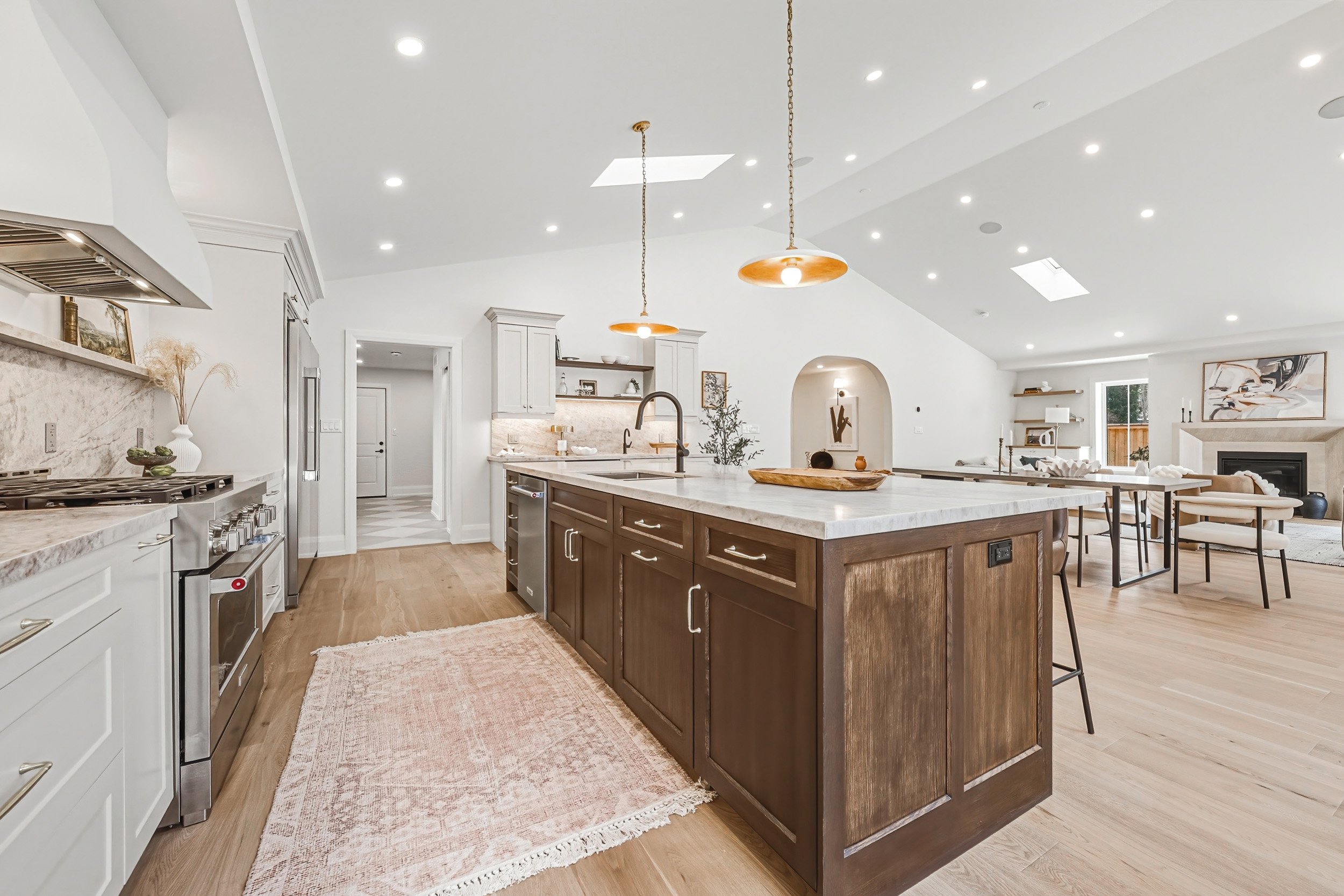 14 - 251 Glen Afton Dr, Burlington.jpg