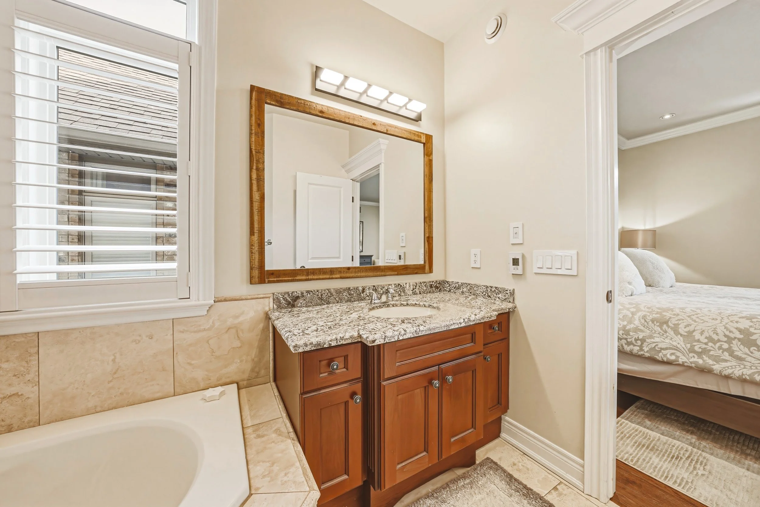 29 - 976 Shadeland Ave #3, Burlington.jpg