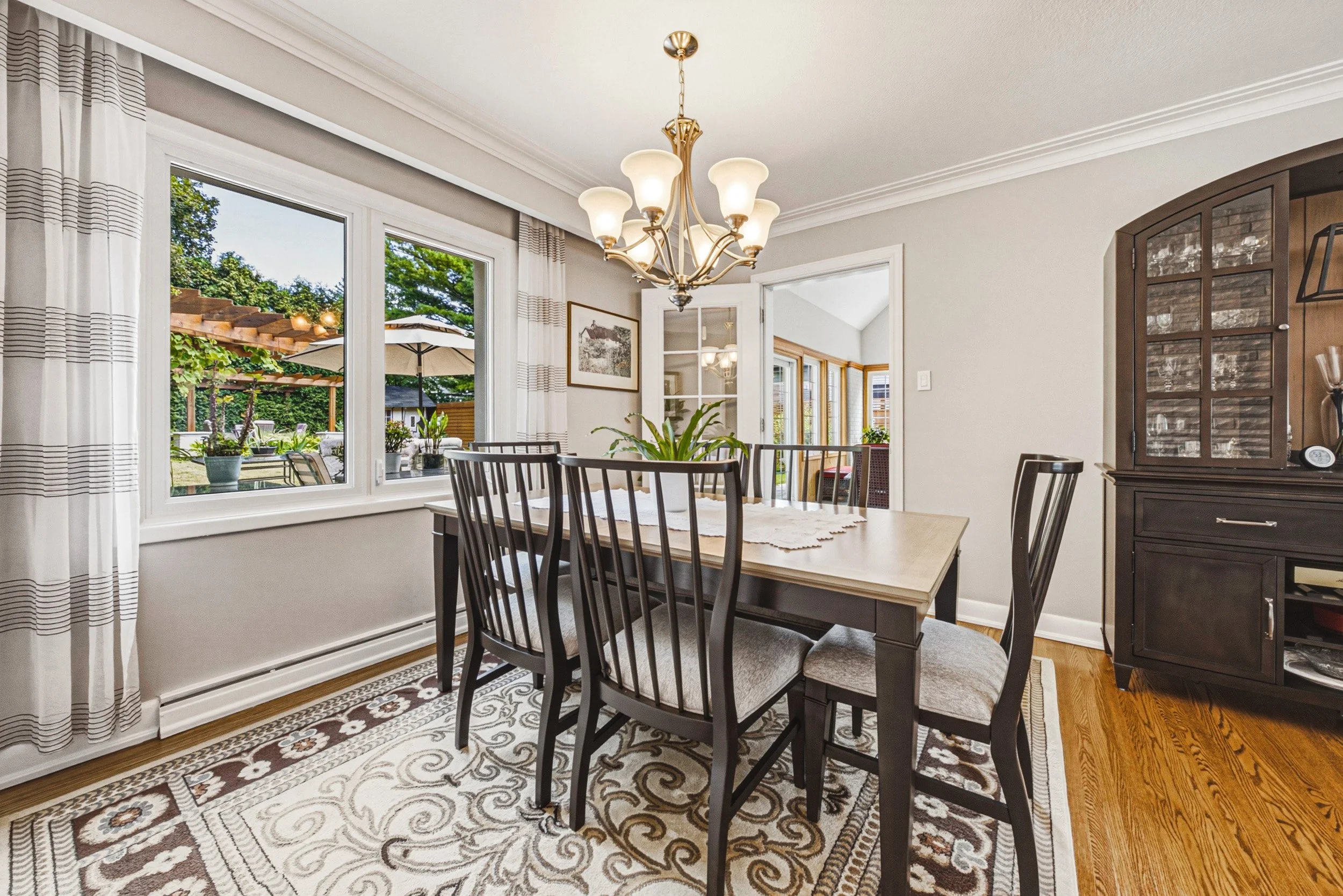 11 - 471 The Kingsway, Etobicoke.jpg