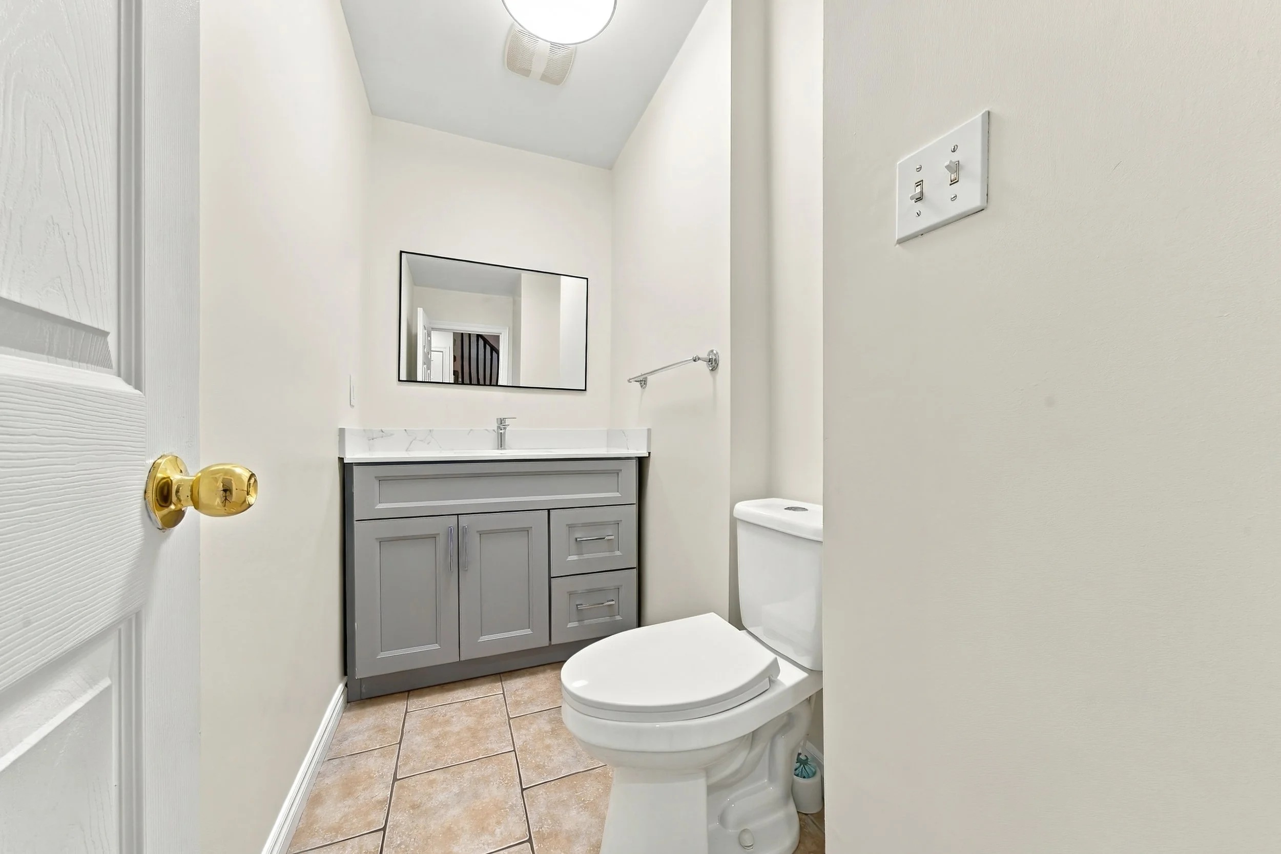 22-35 Thames Wy Hamilton.jpg