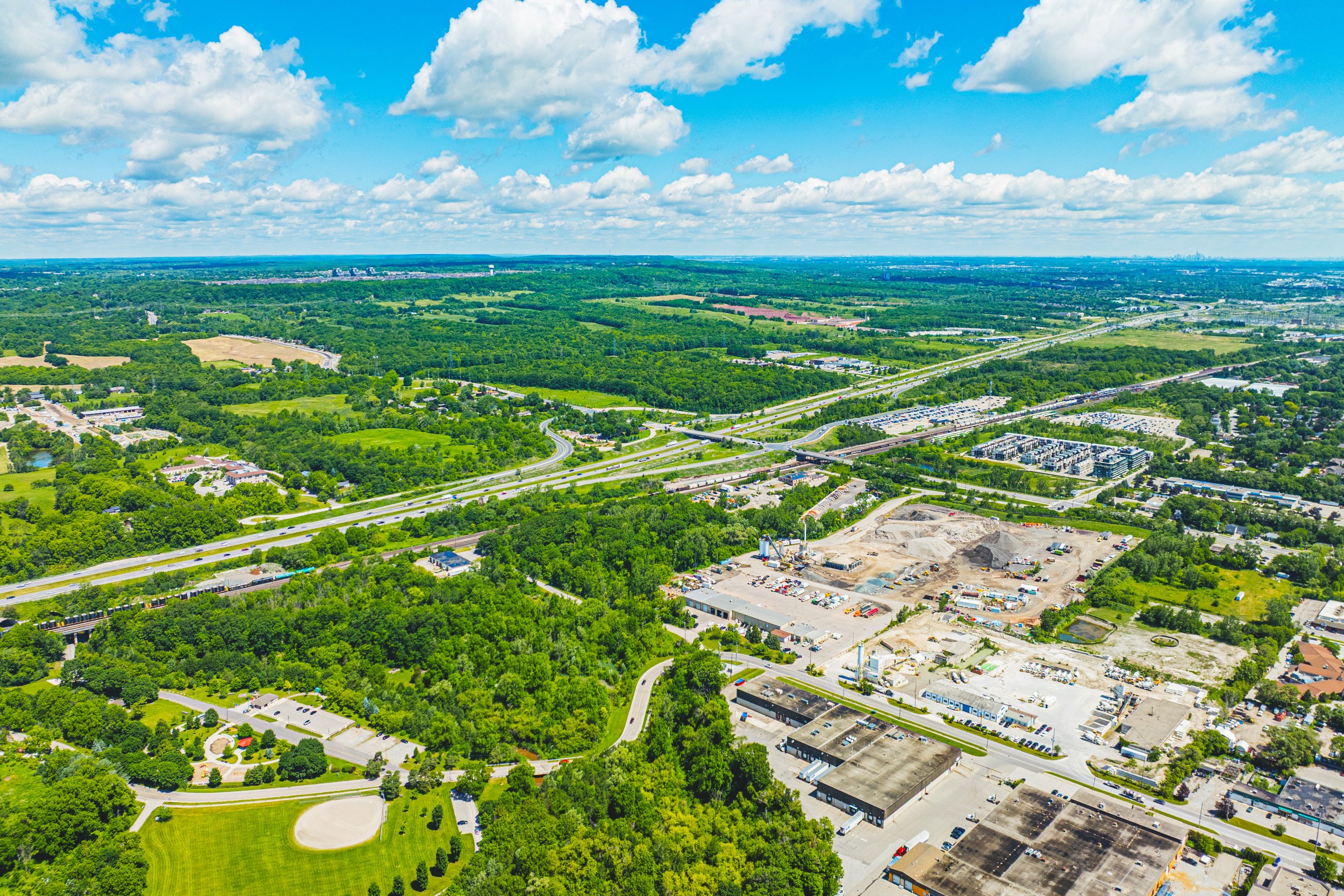 30 - 14-18 Plains Rd W, Burlington.jpg