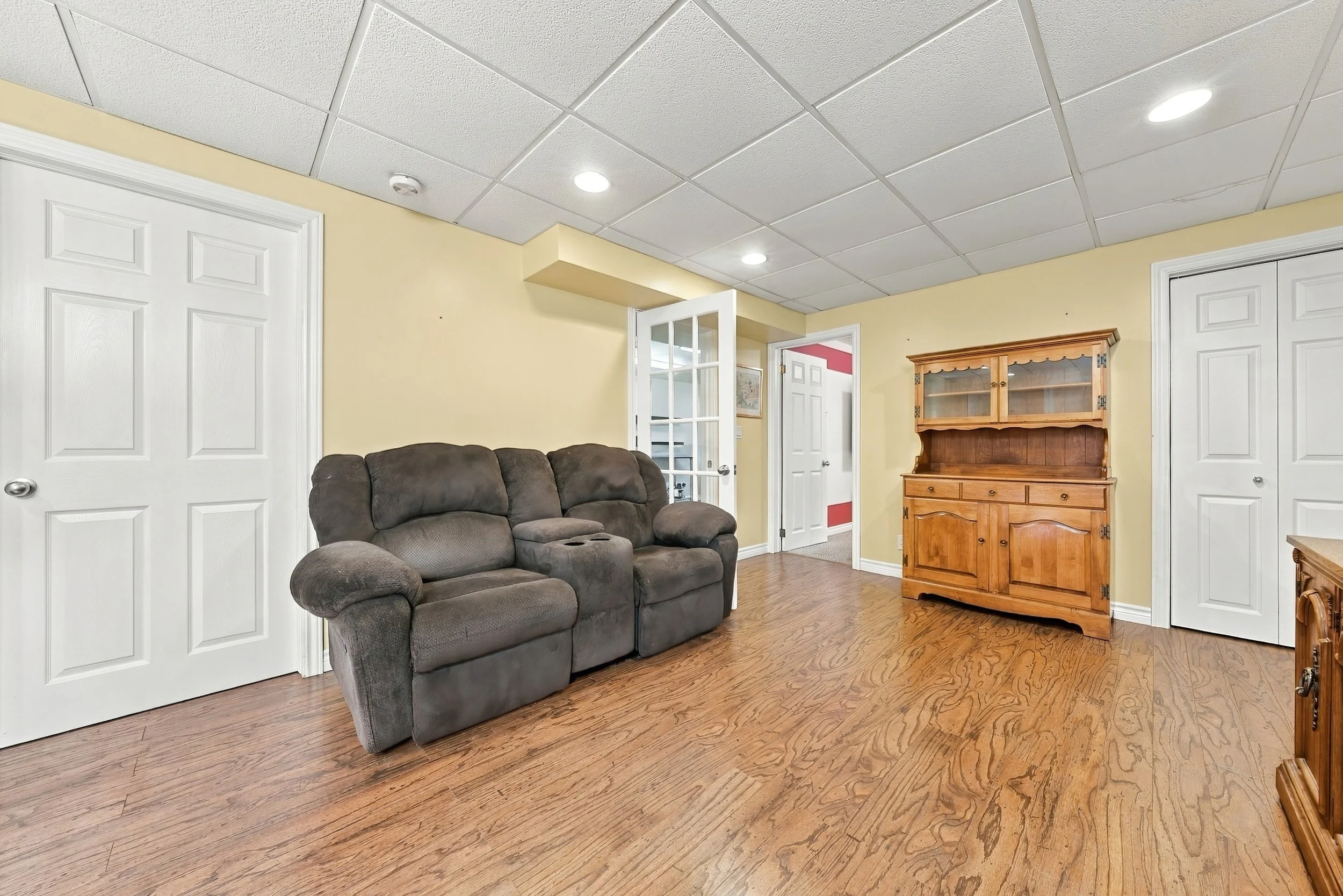 26 - 915 St George St, Port Dover.jpg
