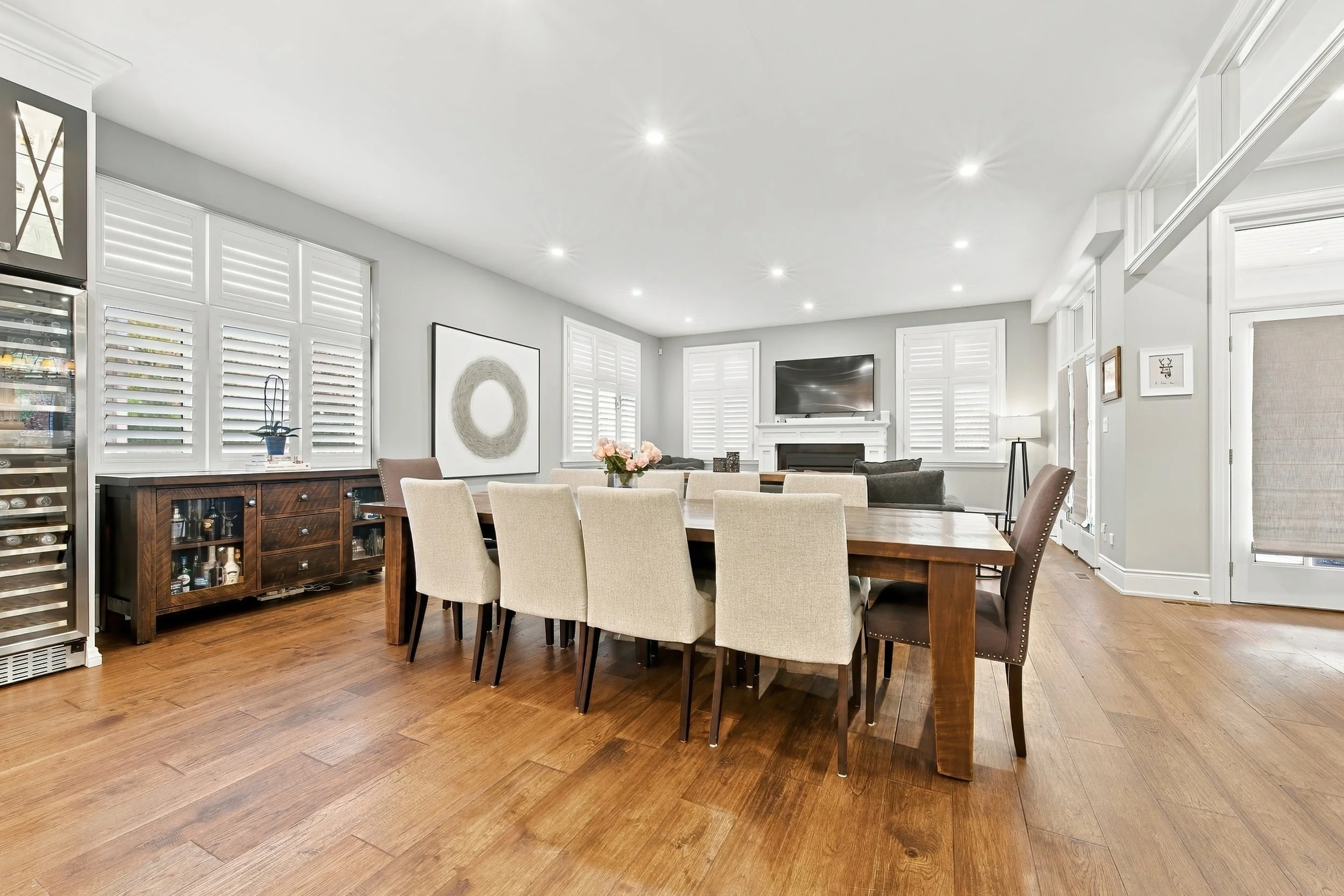 22 - 4369 Lakeshore Rd, Burlington.jpg