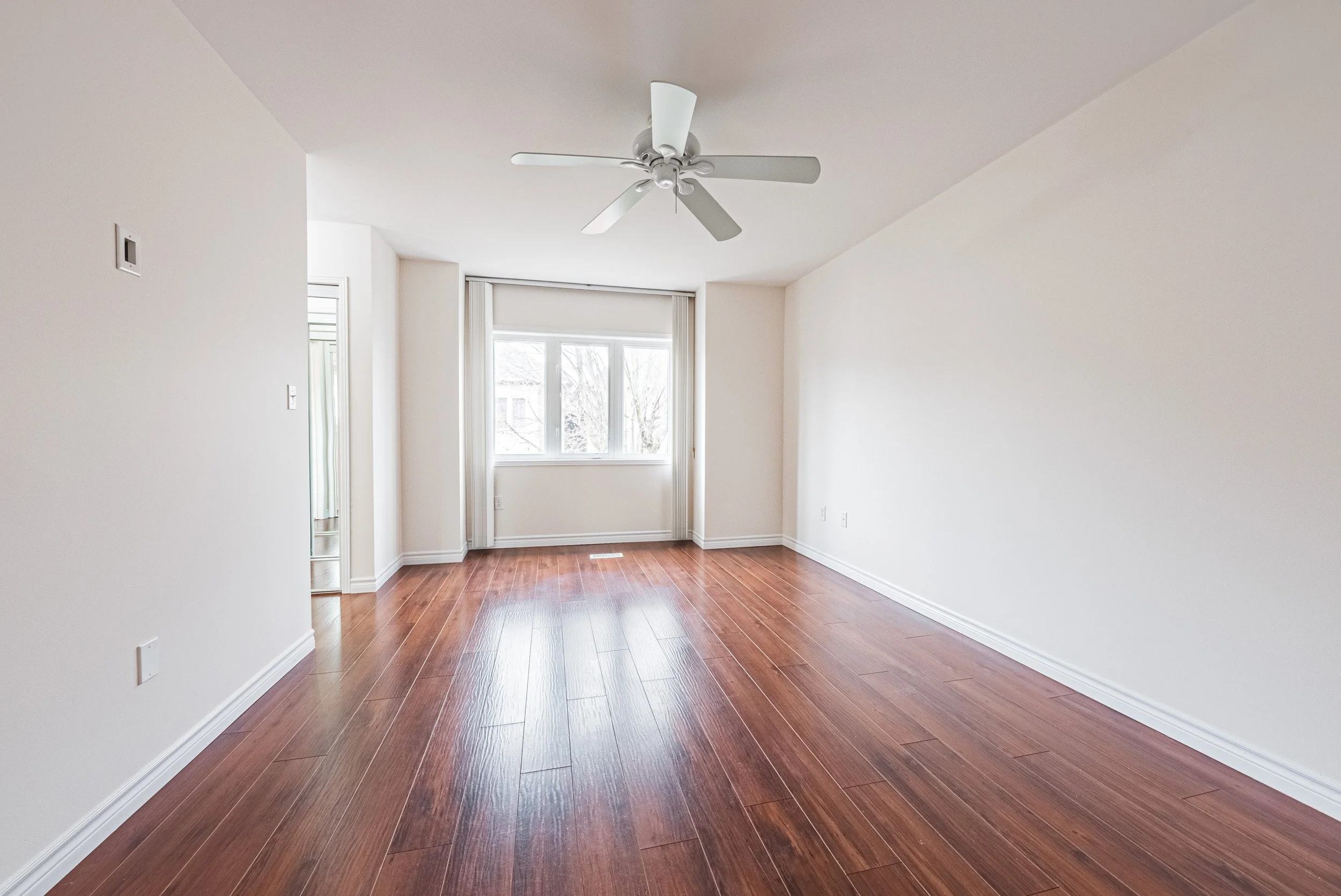 16 - 2412 Curtis Rd, Burlington.jpg