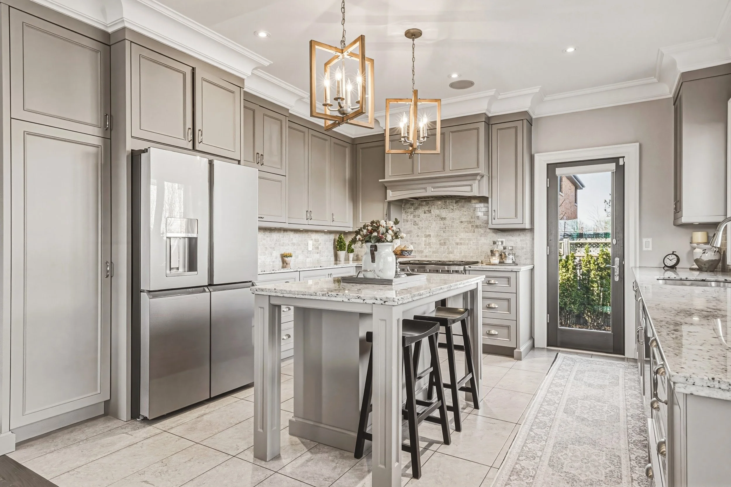 8 - 476 Patricia Dr, Burlington.jpg