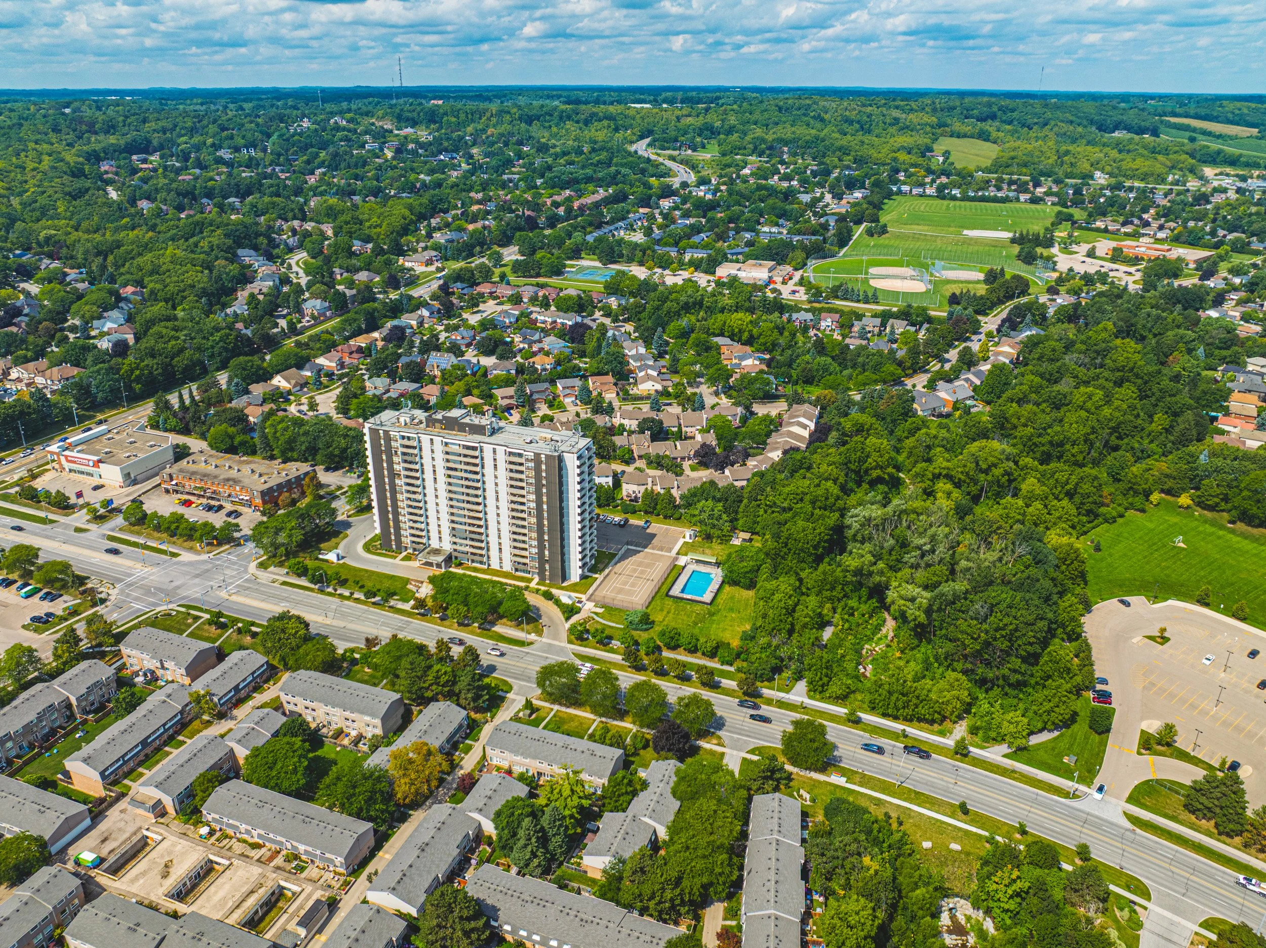 7 - 2055 Upper Middle Rd #1507, Burlington.jpg