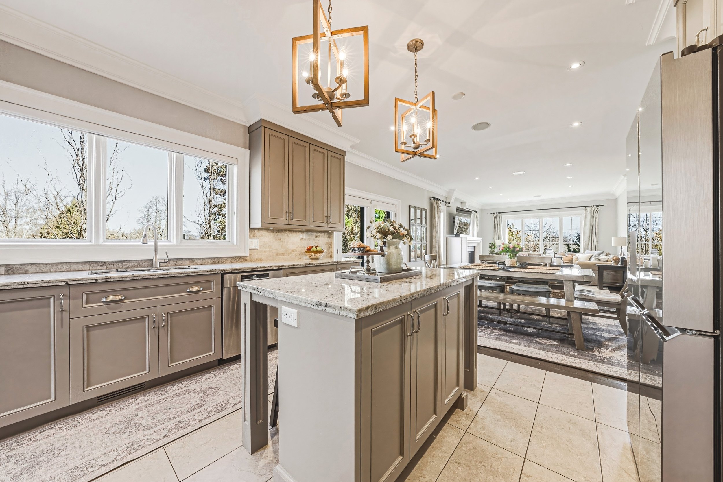 10 - 476 Patricia Dr, Burlington.jpg