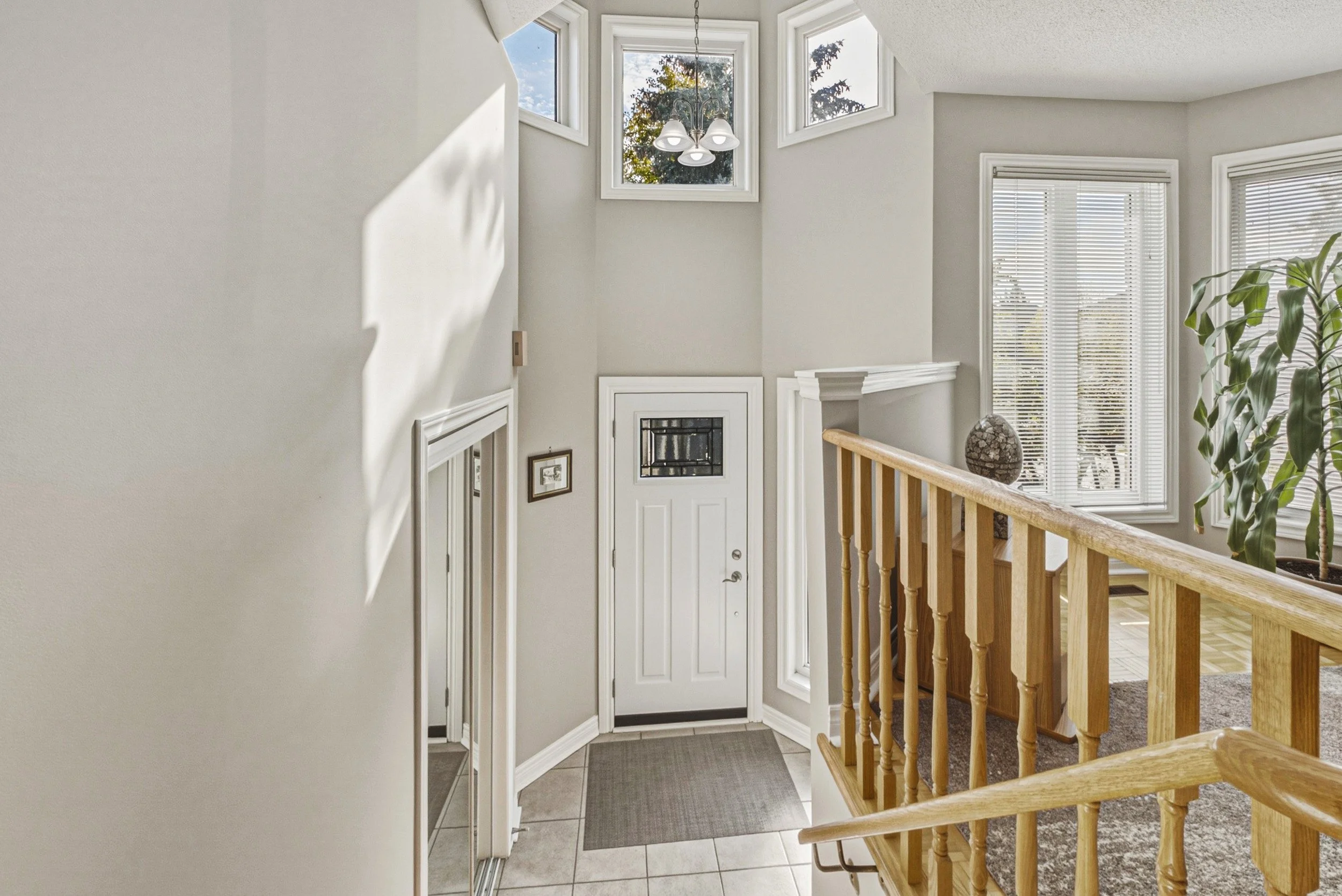 6 - 237 Mountainberry Rd, Brampton.jpg