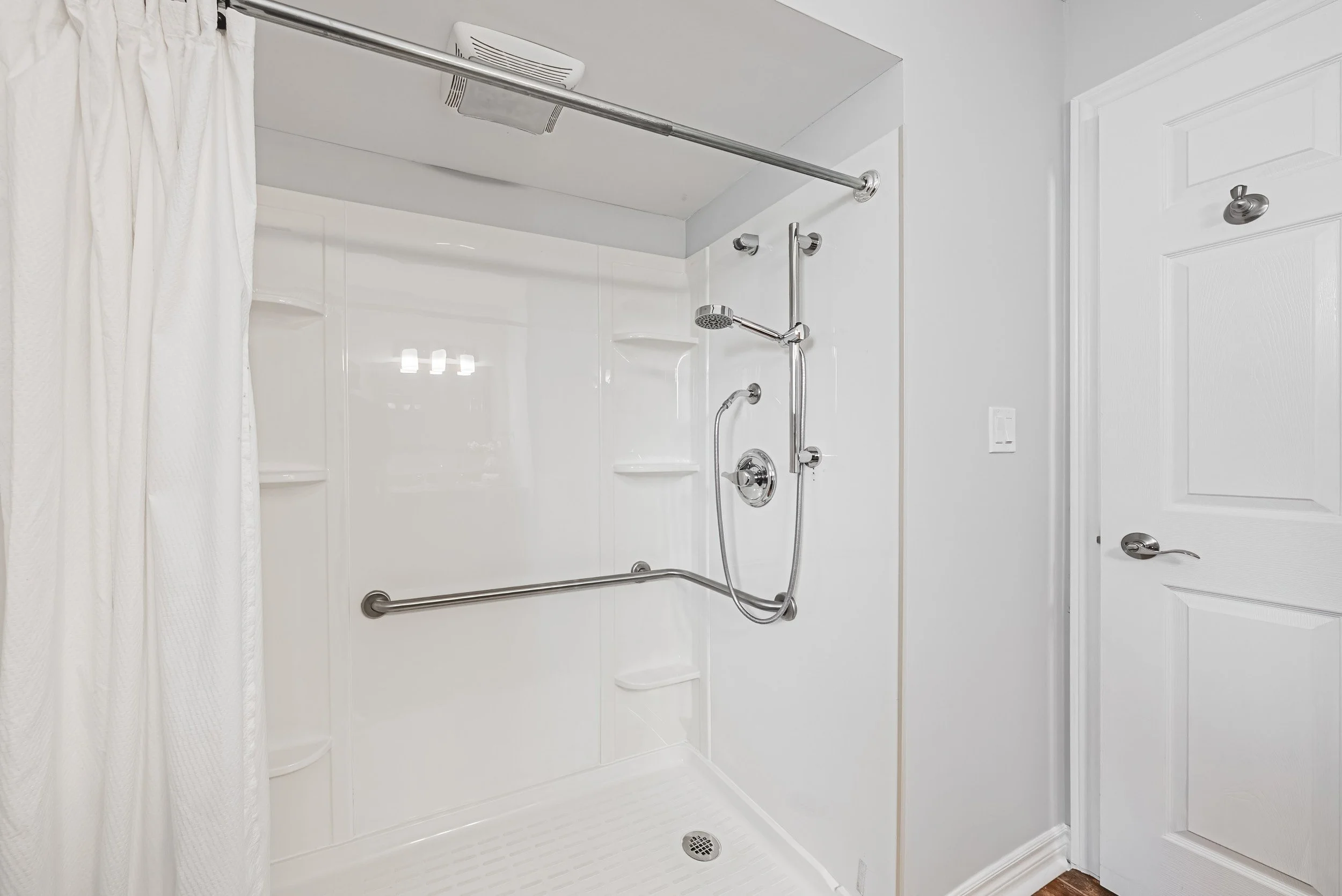 20 - 104 Gardiner Dr, Hamilton.jpg