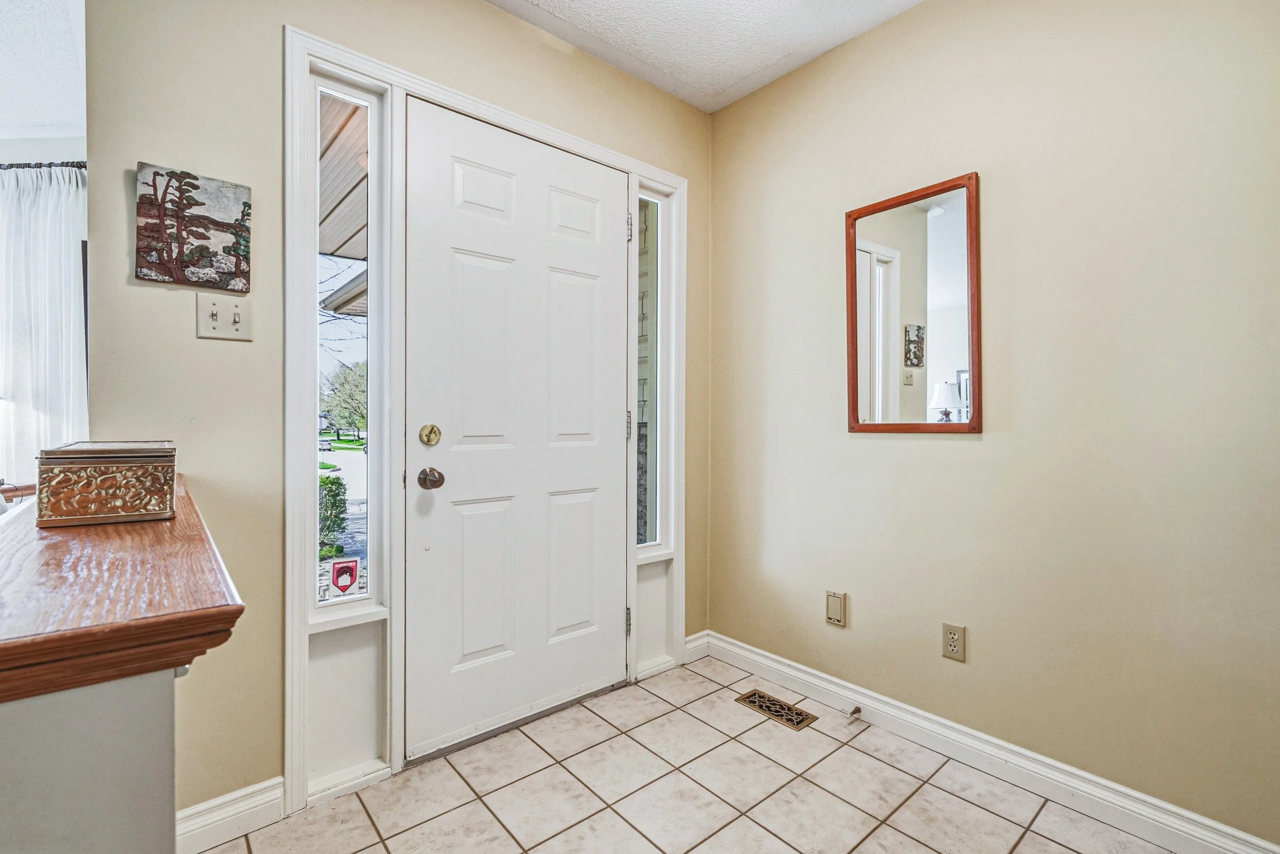 9 - 48 Tanager Dr, Guelph.jpg