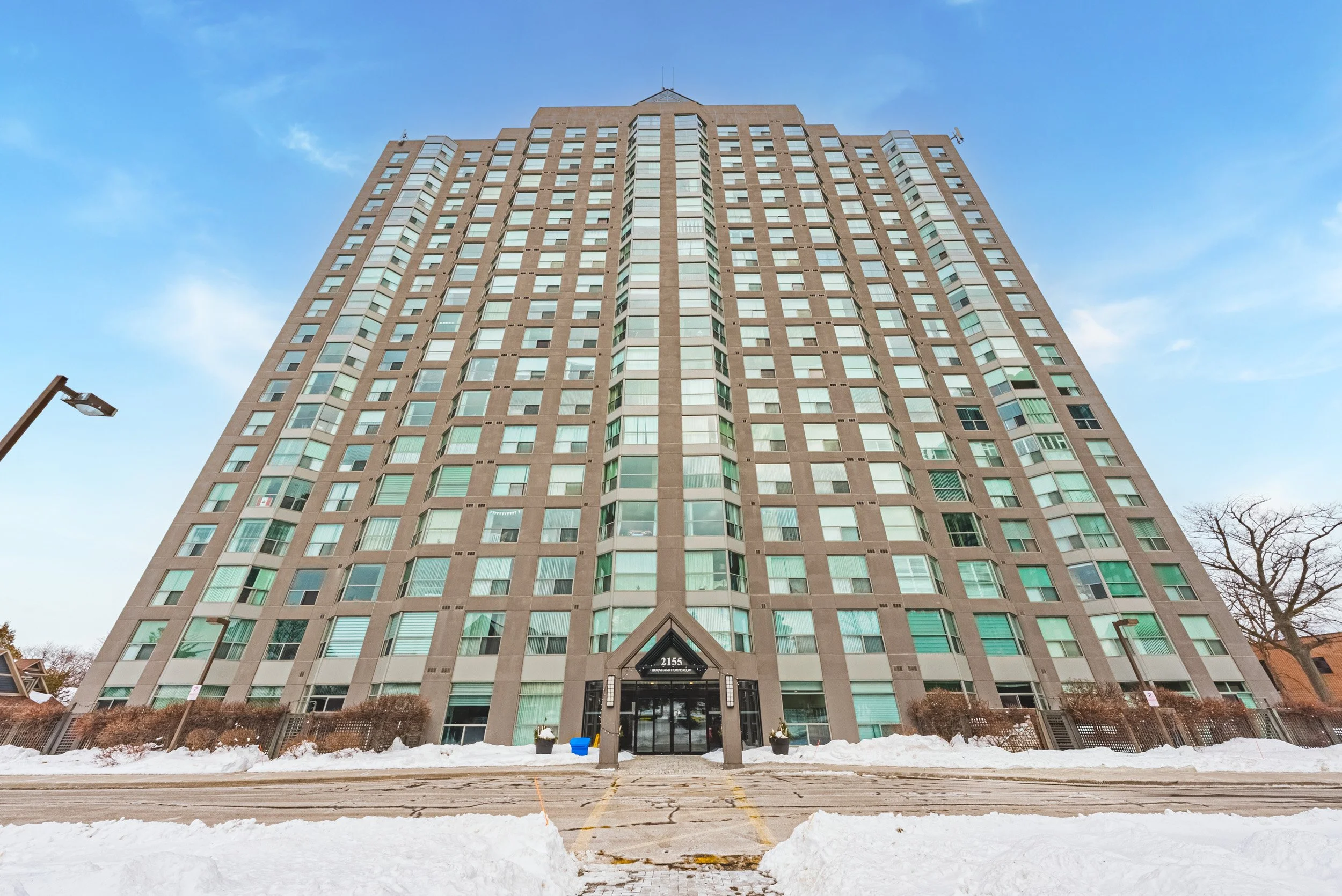 3 - 2155 Burnhamthorpe Rd W #1904, Mississauga.jpg