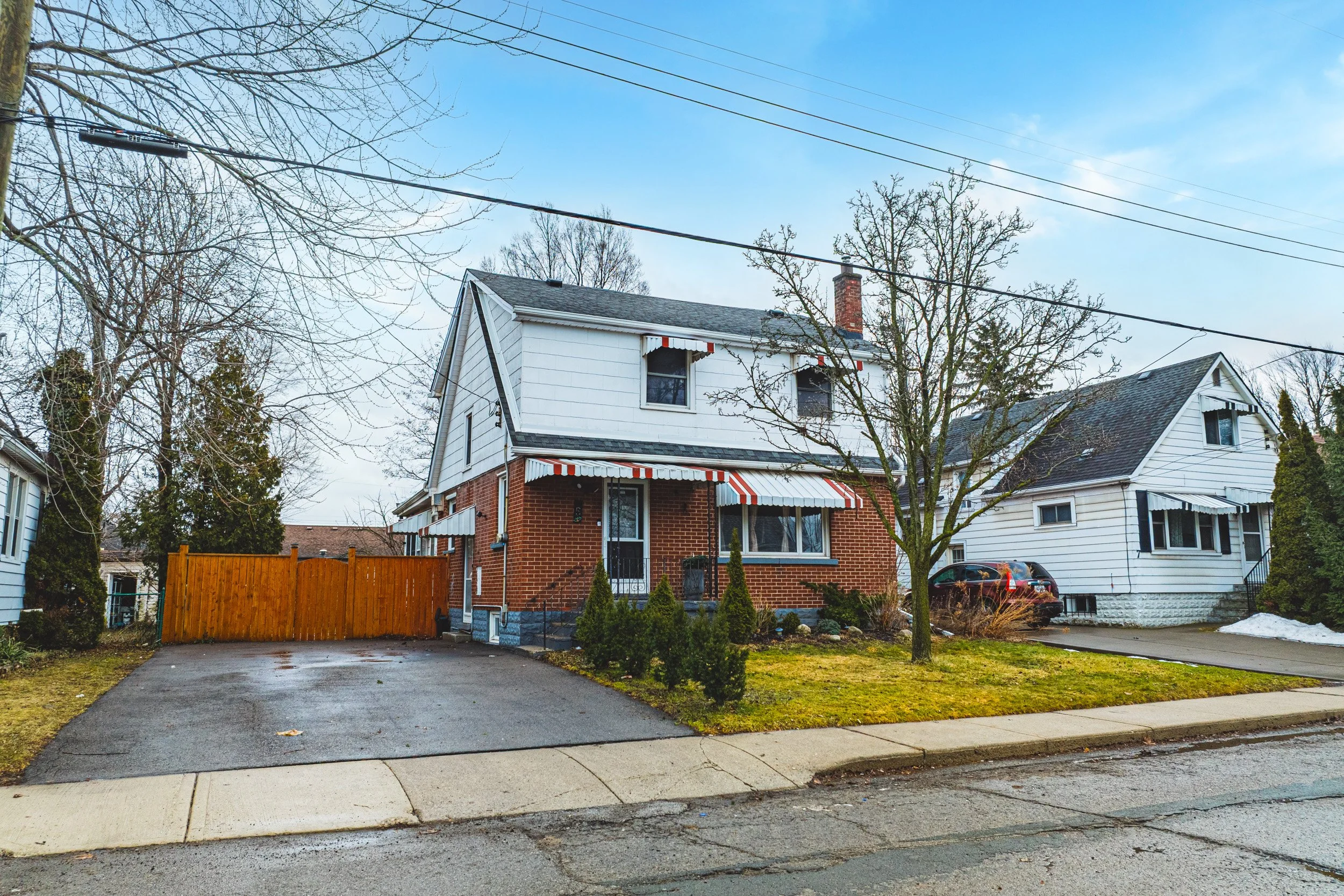 2 - 5 West 3rd St, Hamilton.jpg