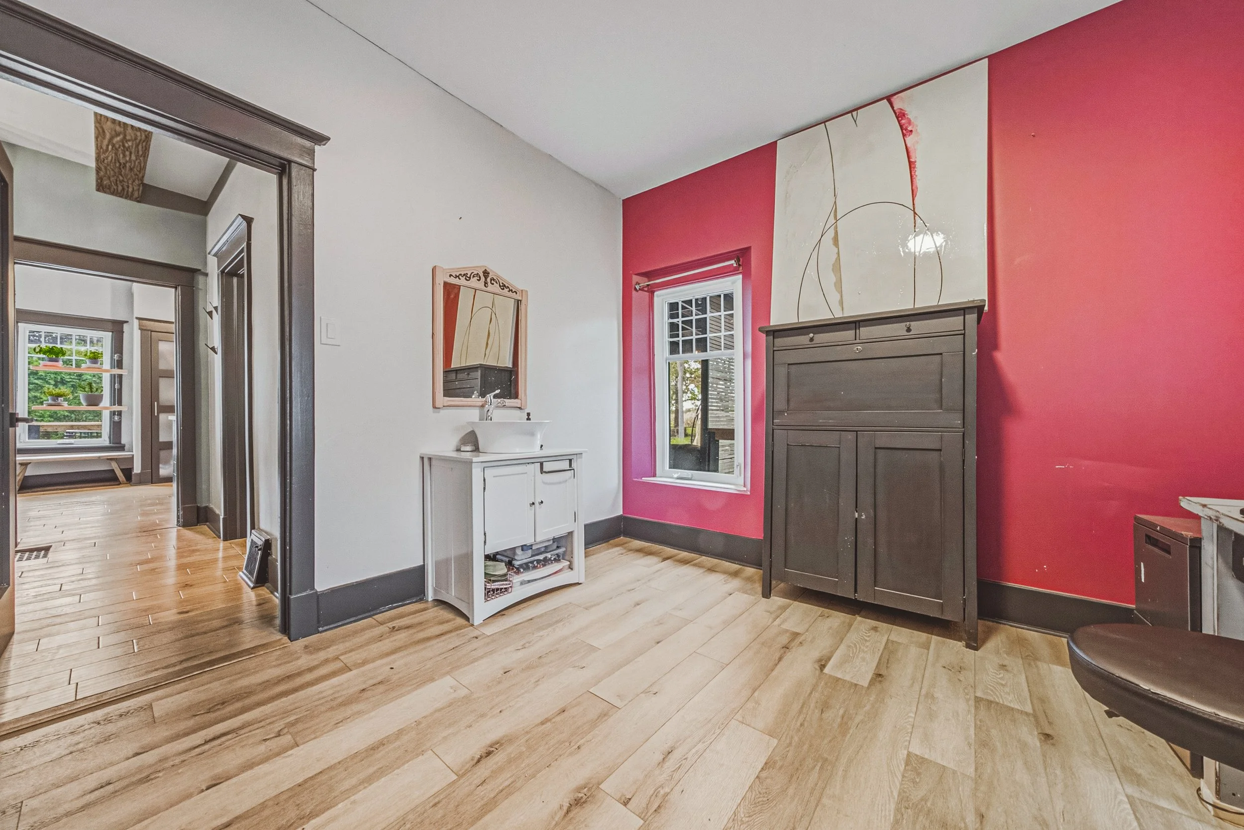 23-595 Mt Pleasant Rd Brantford.jpg