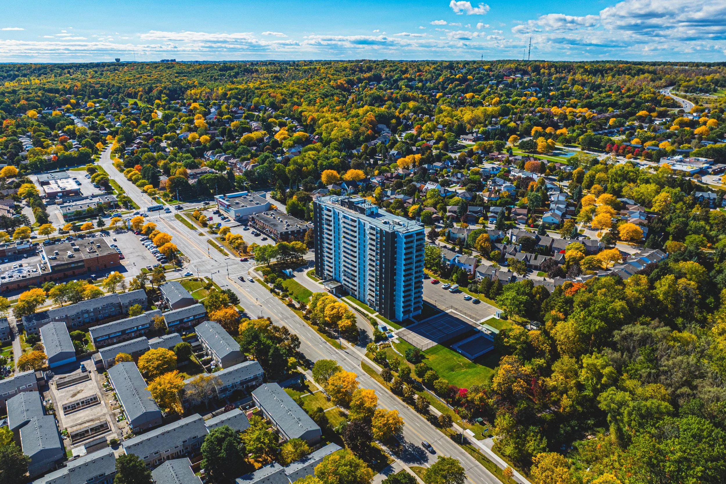 3 - 2055 Upper Middle Rd #1105, Burlington.jpg