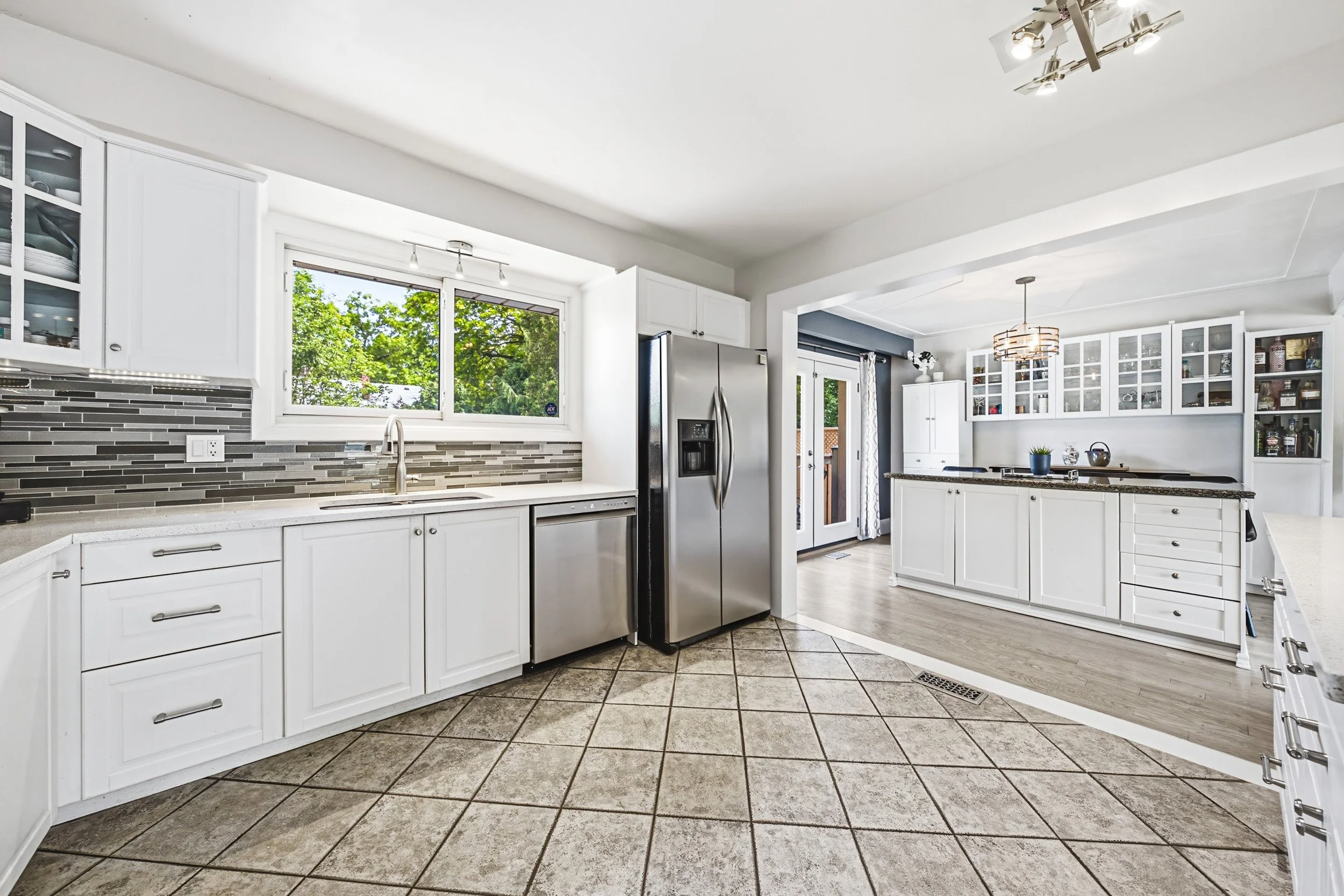10 - 364 Fennell Ave W, Hamilton.jpg