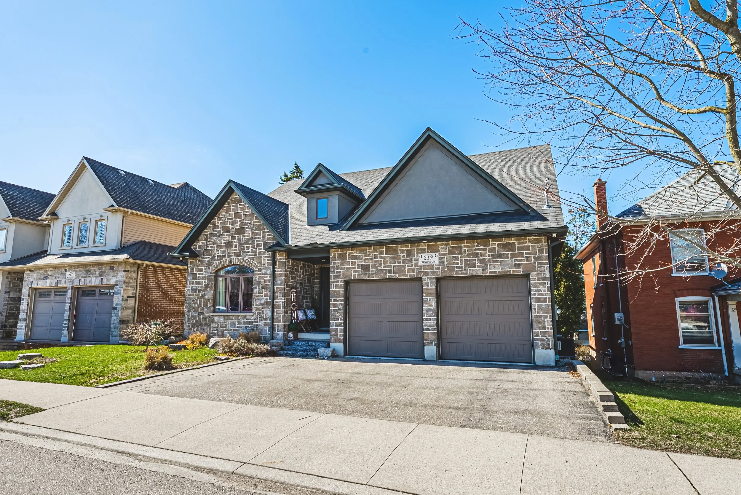 6 - 219 Walker St, Cambridge.jpg