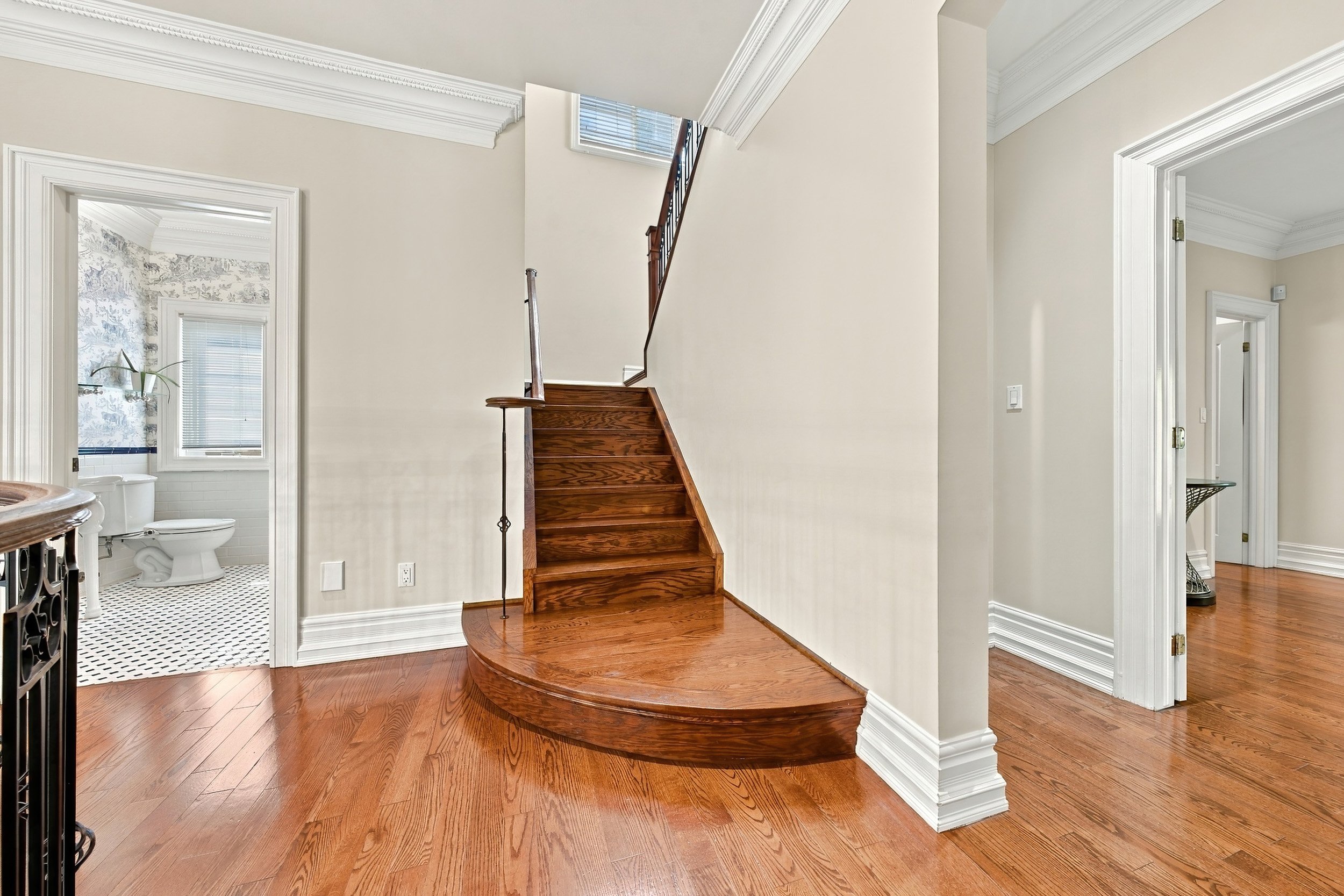 40 - 3021 Woodland Park Dr, Burlington.jpg