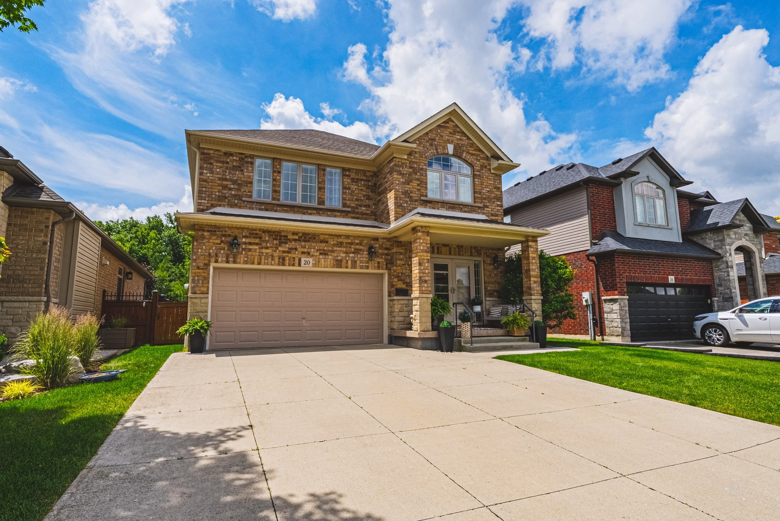 1 - 20 Degrow Cres, Binbrook.jpg