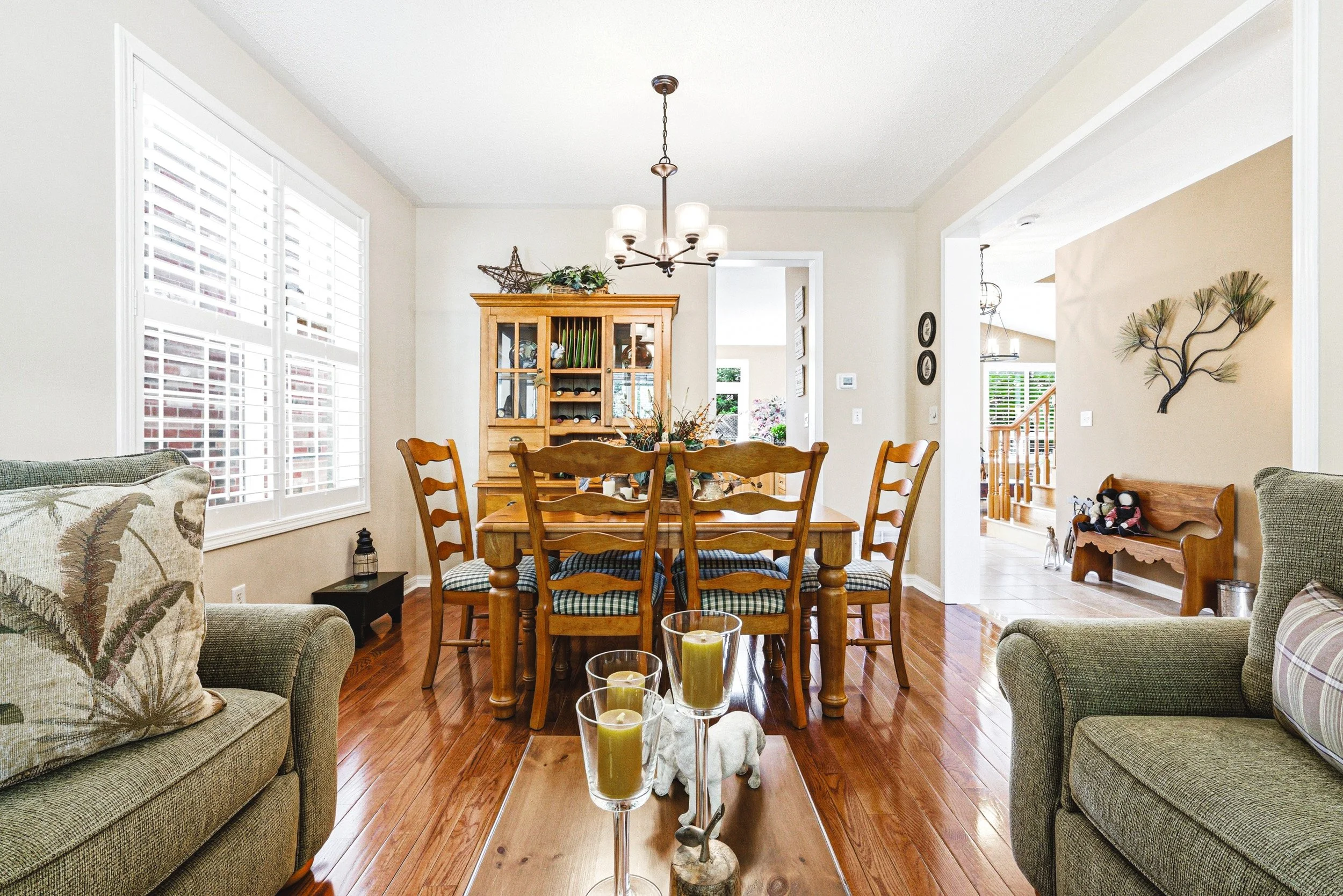 7 - 1588 Ramshaw Cres, Milton.jpg