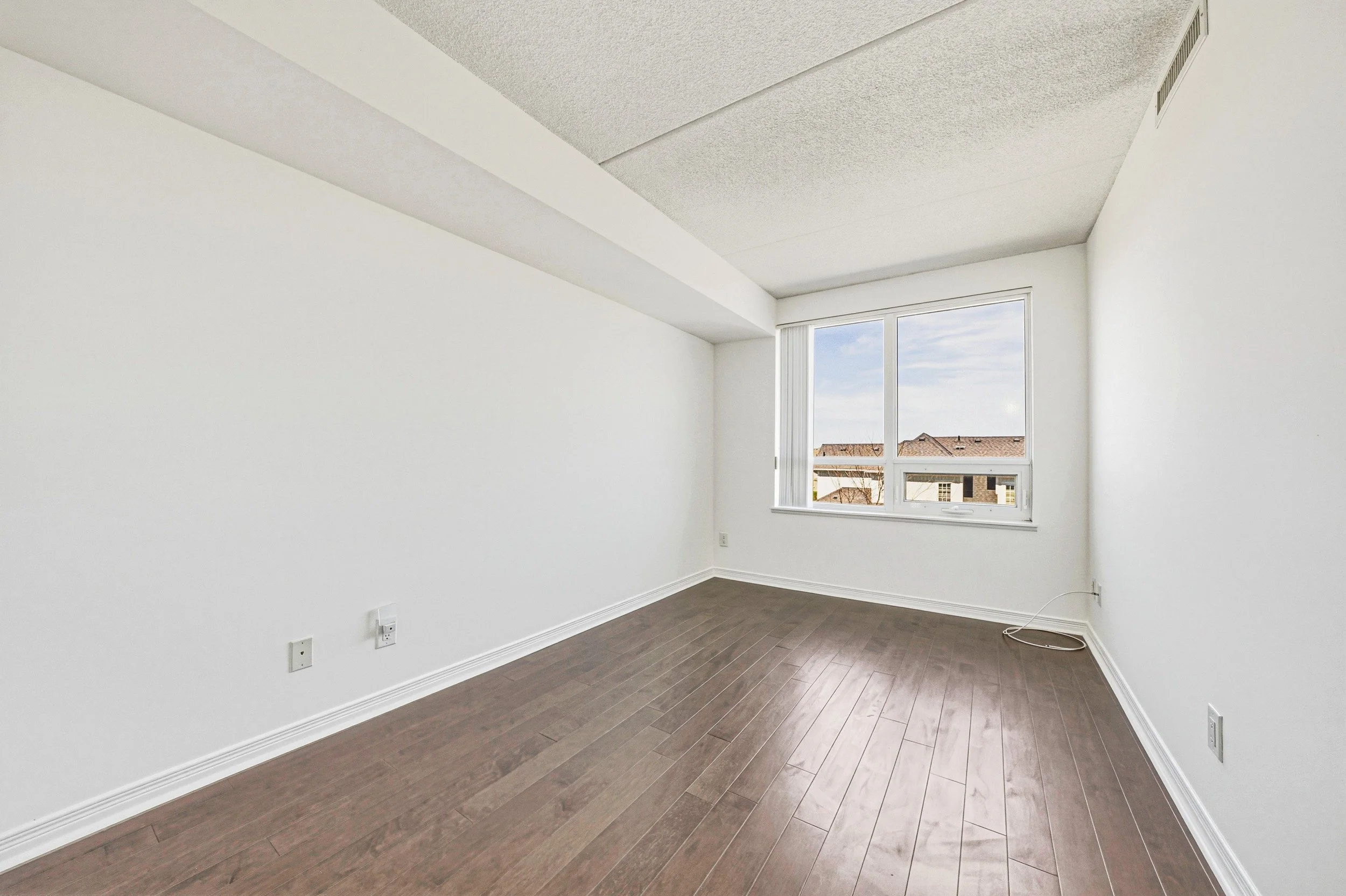 12 - 60 Via Rosedale #316, Brampton.jpg