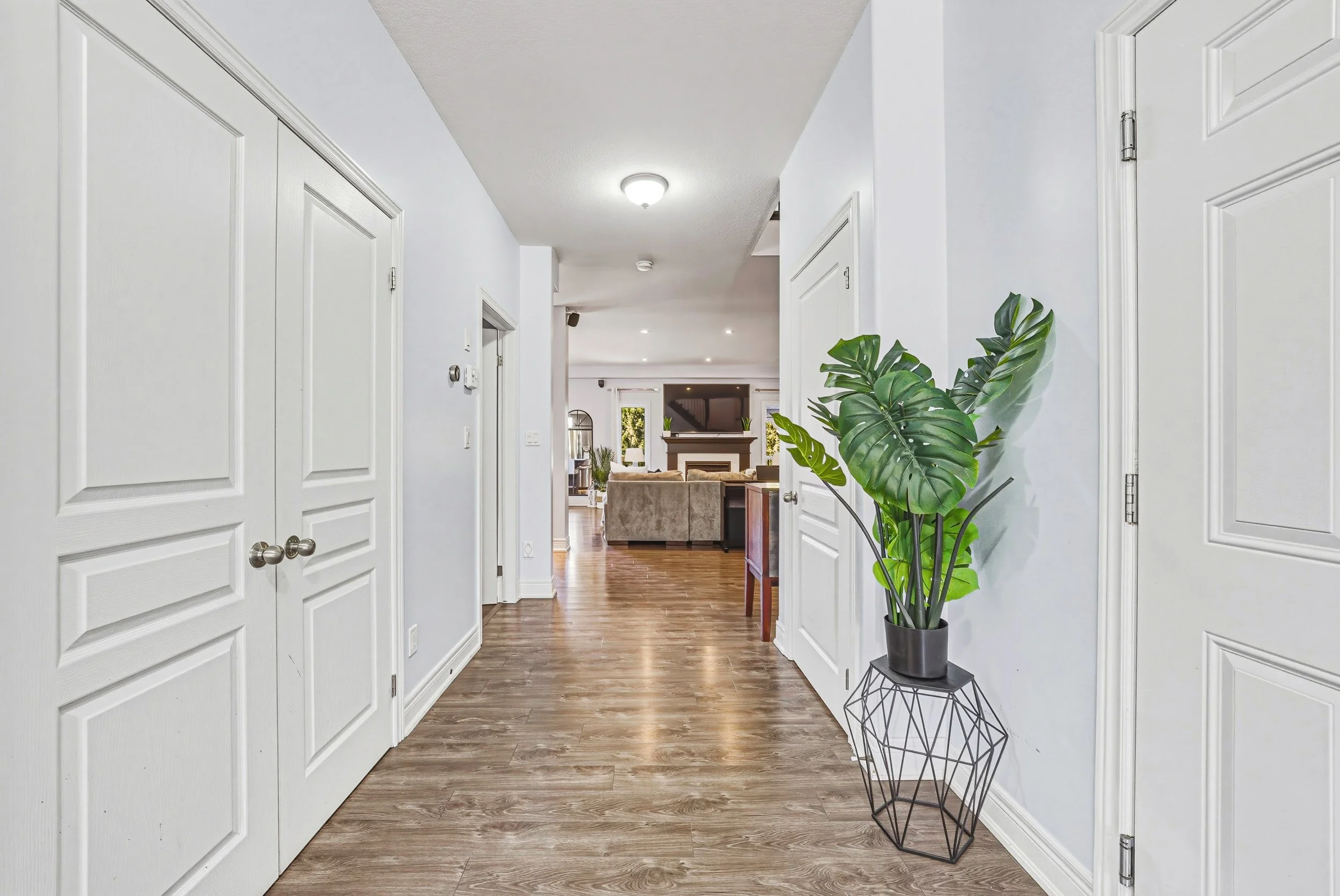 8 - 219 Walker St, Cambridge.jpg