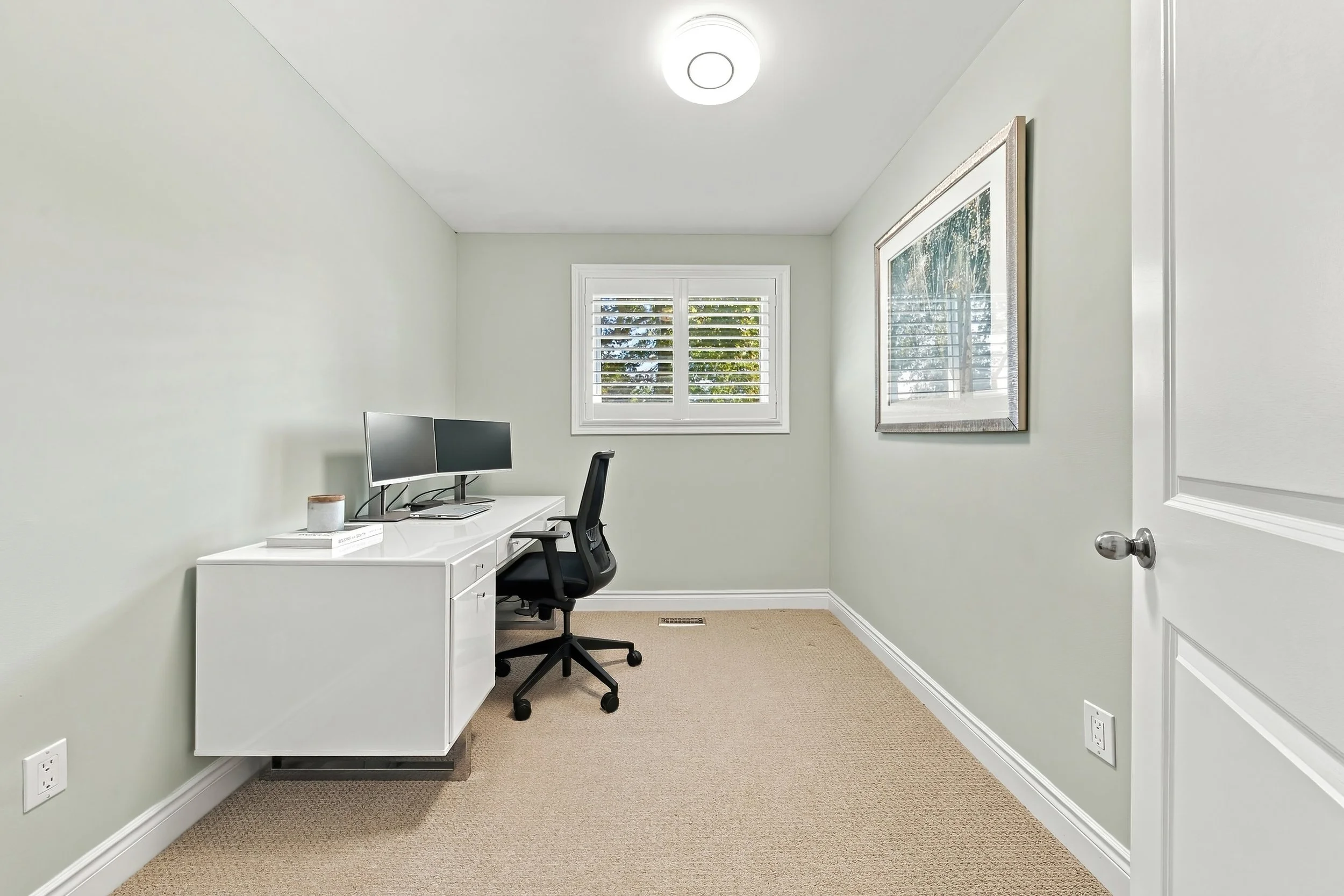 20 - 2231 Urwin Cres, Oakville.jpg